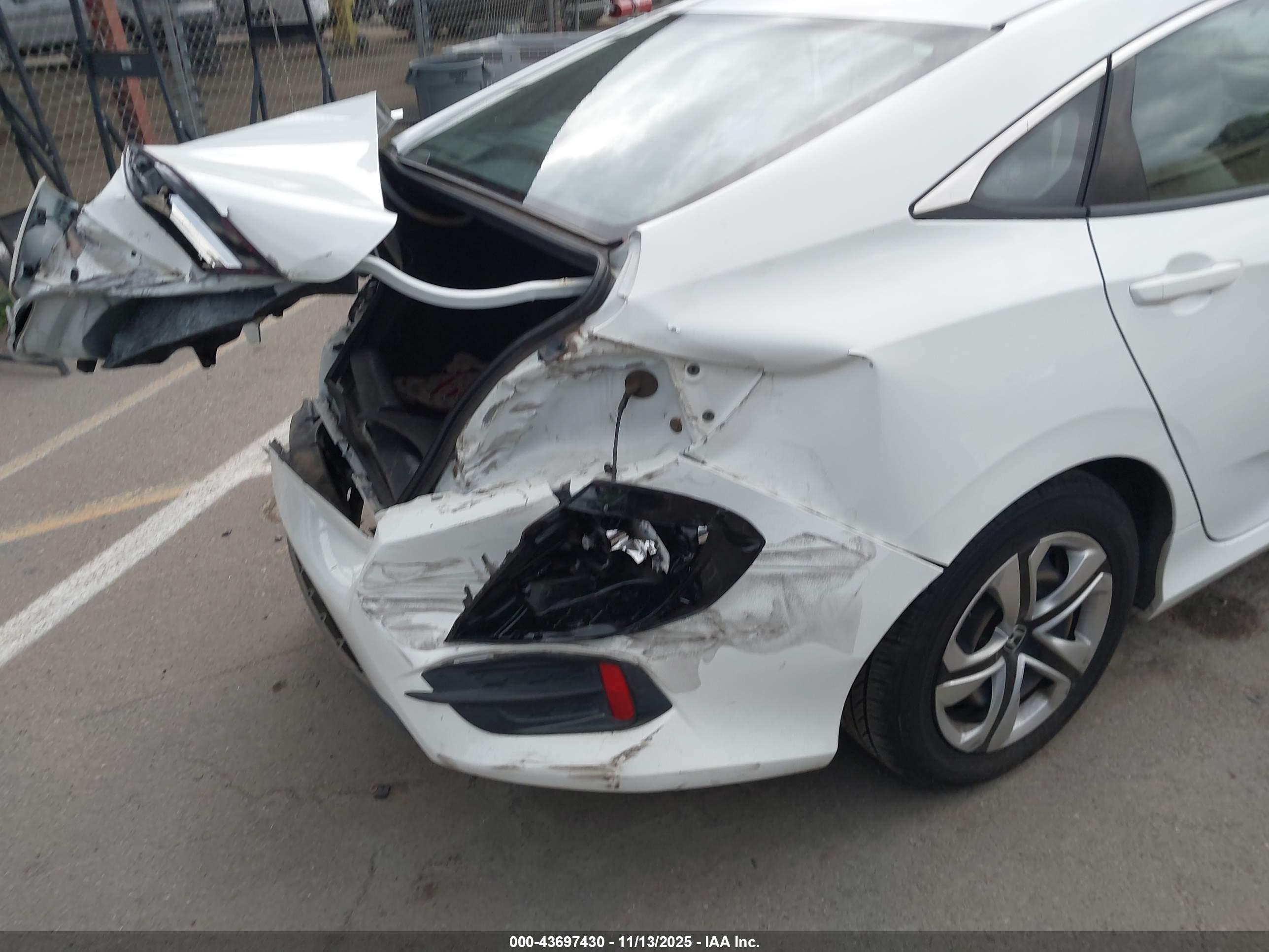 HONDA CIVIC image 6
