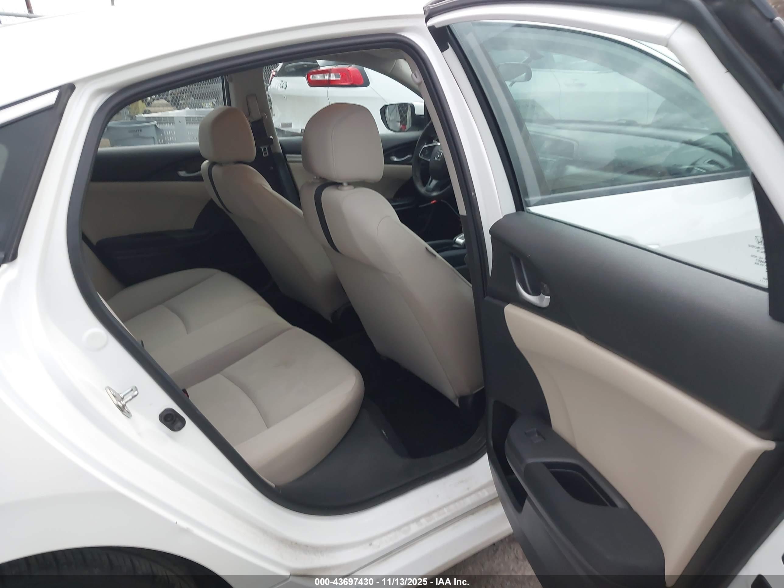 HONDA CIVIC image 8