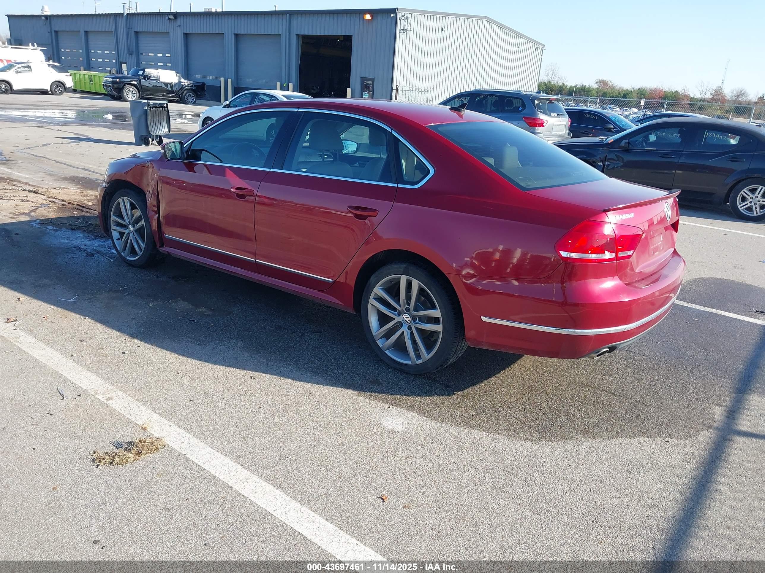 VOLKSWAGEN PASSAT image 3