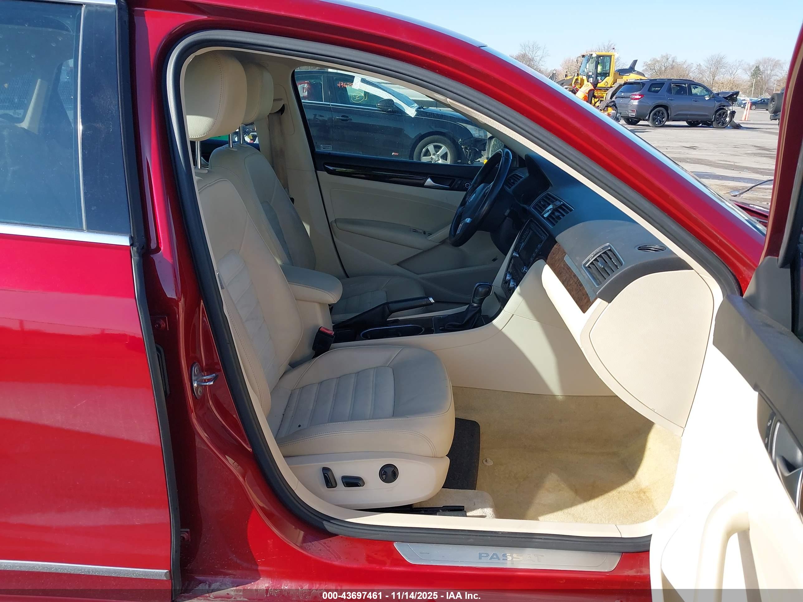 VOLKSWAGEN PASSAT image 5
