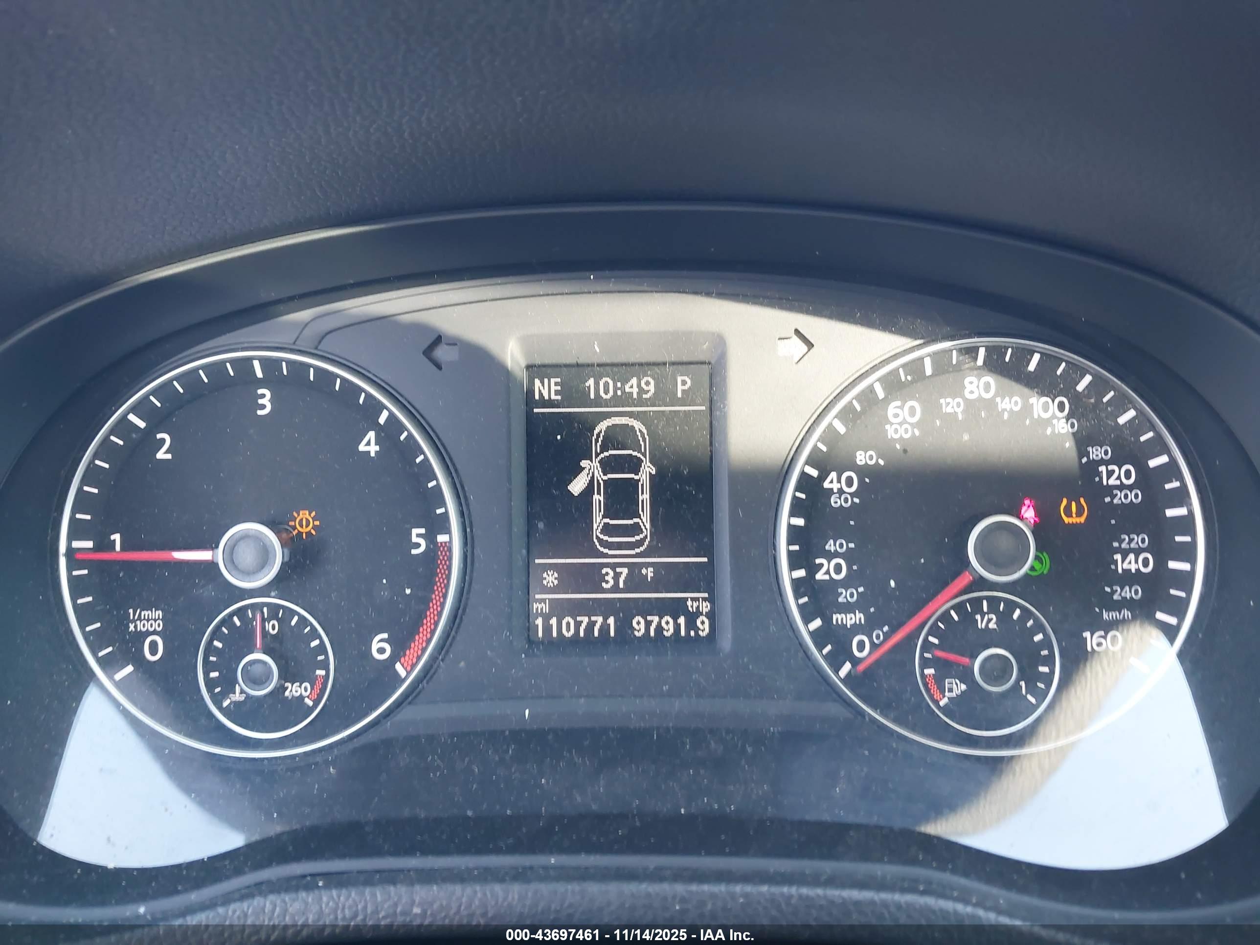VOLKSWAGEN PASSAT image 7