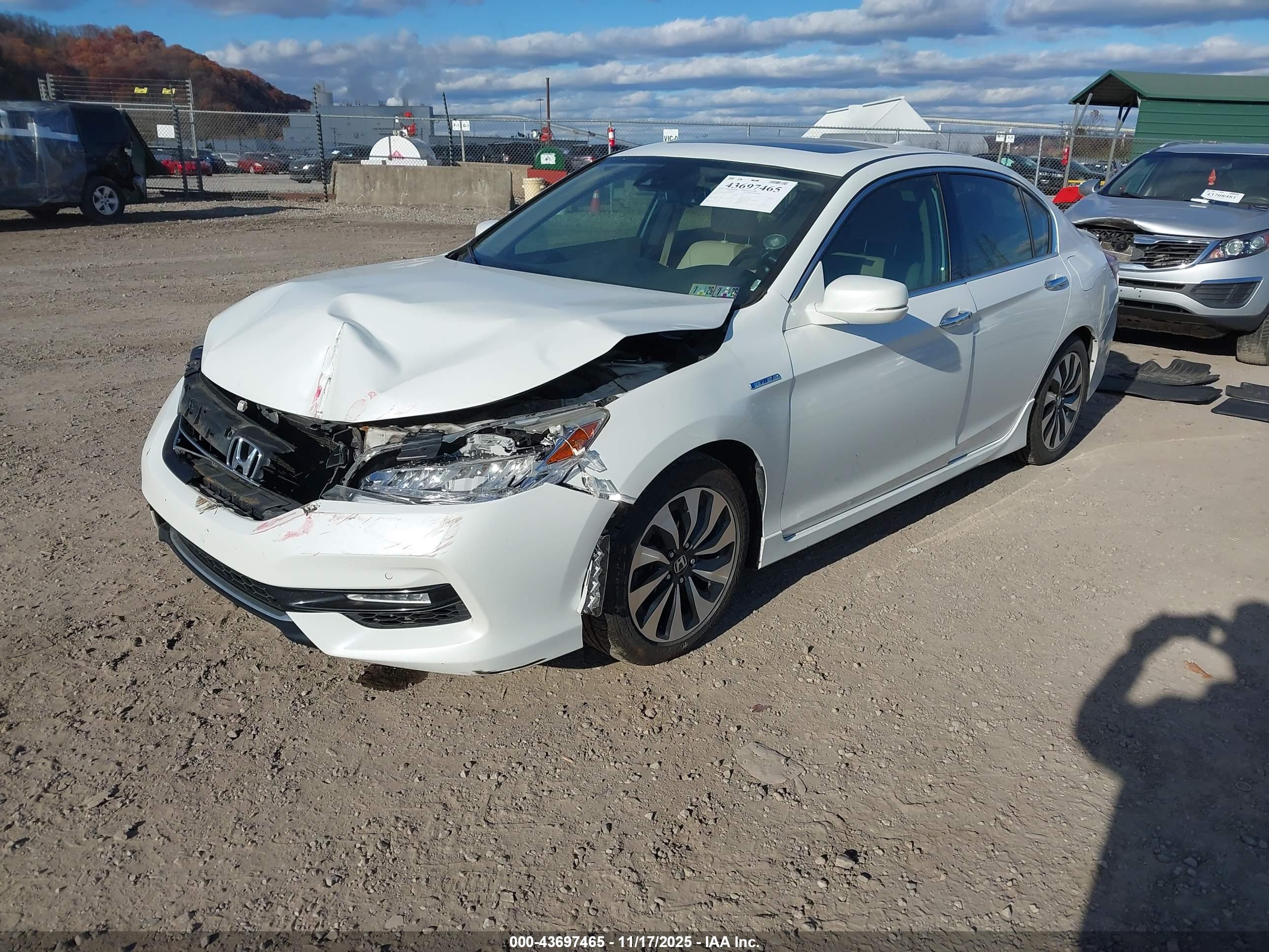 HONDA ACCORD image 2
