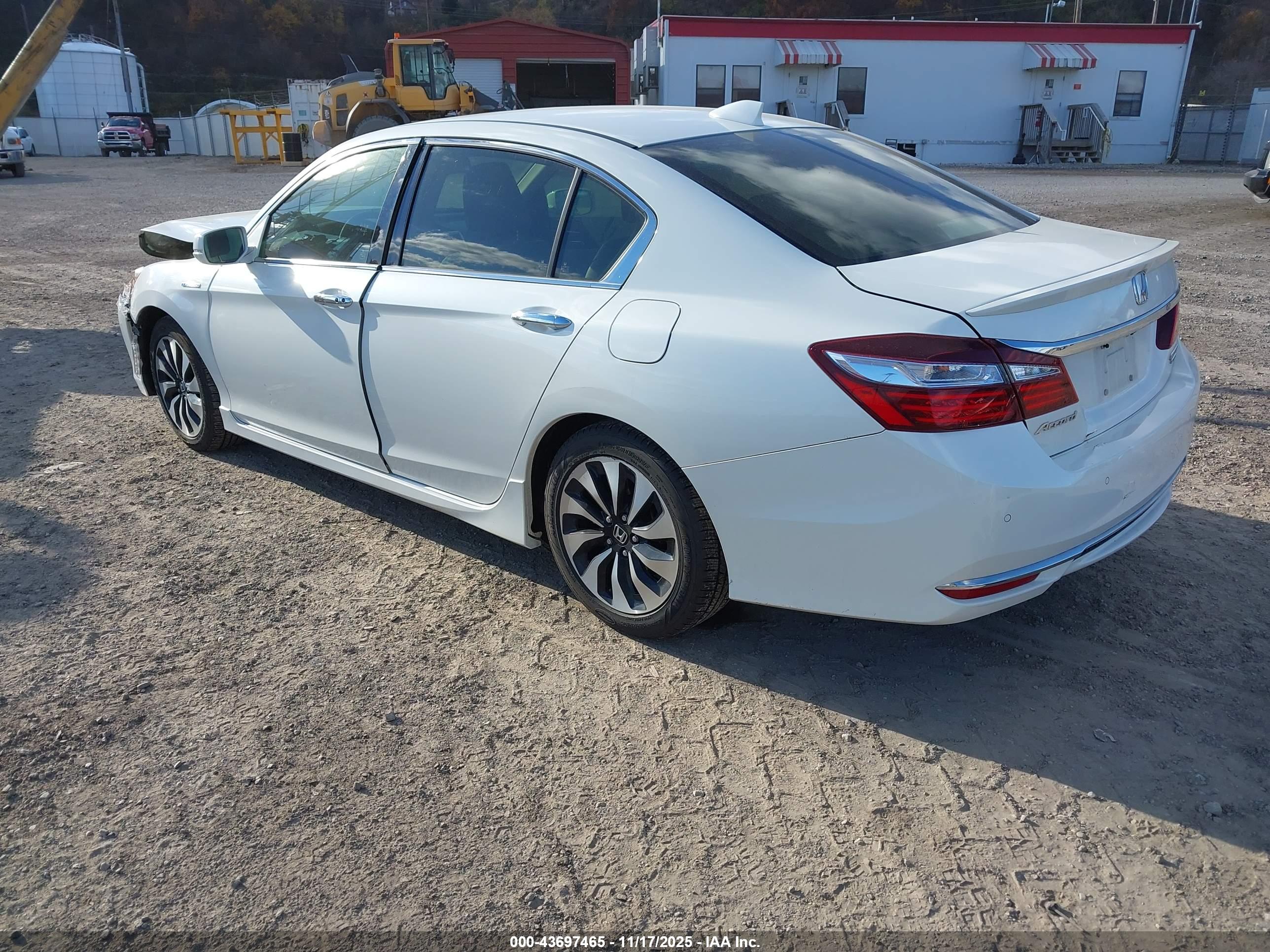 HONDA ACCORD image 3