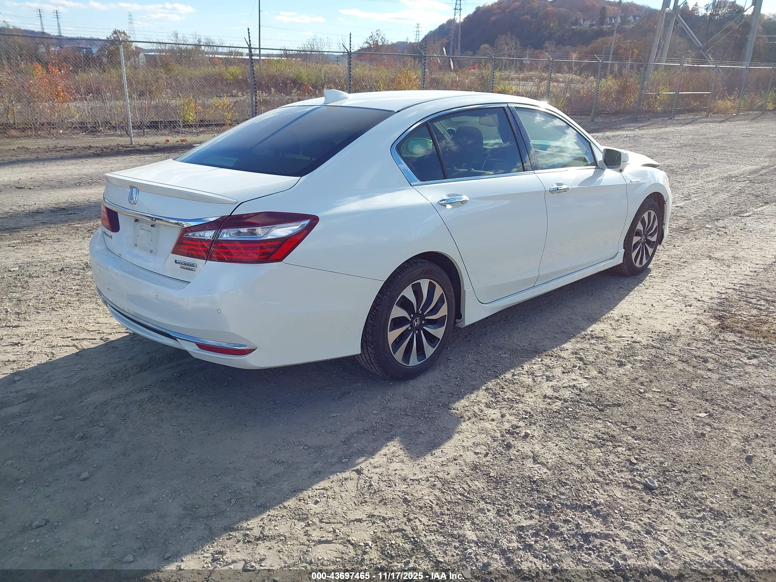 HONDA ACCORD image 4