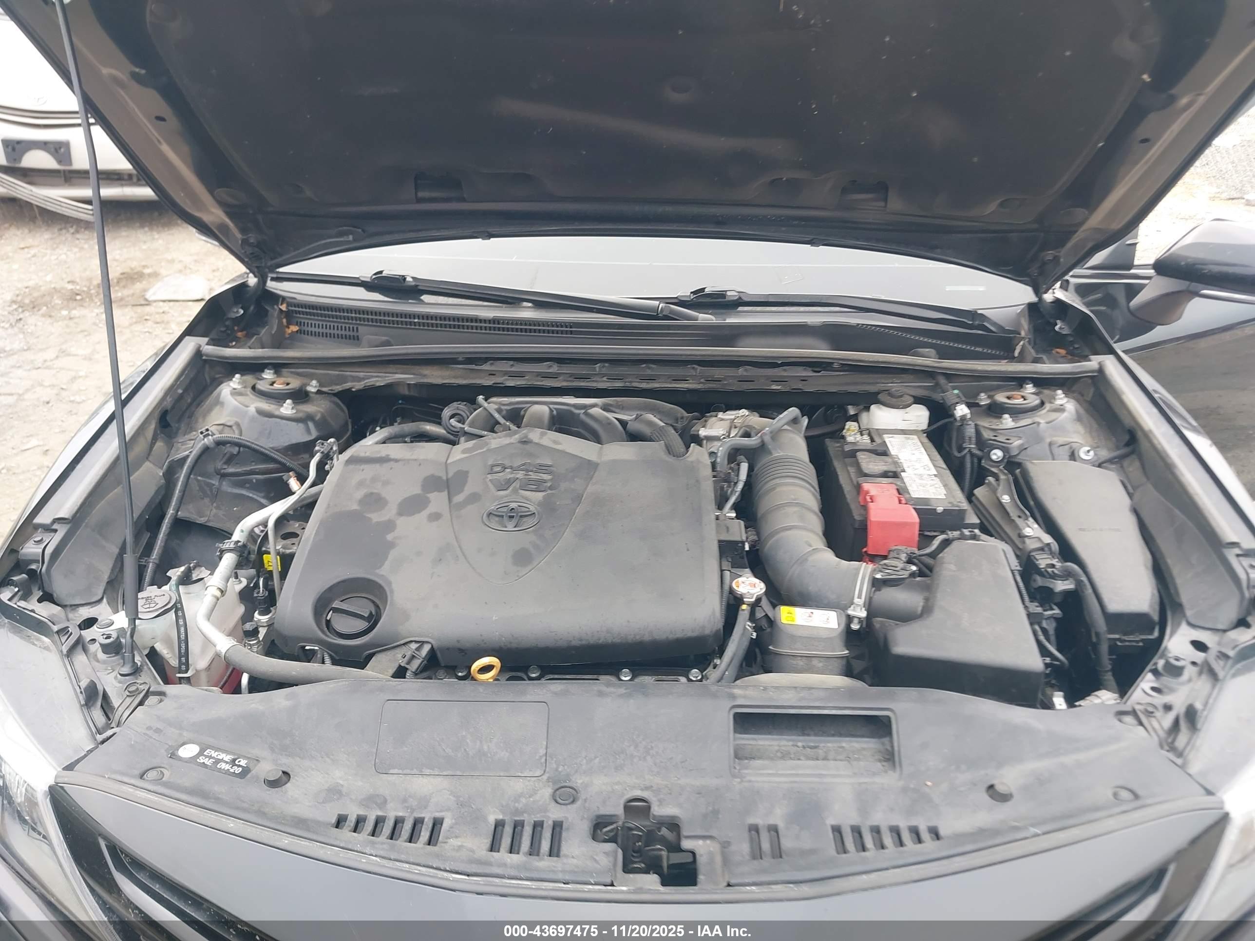 TOYOTA CAMRY image 10