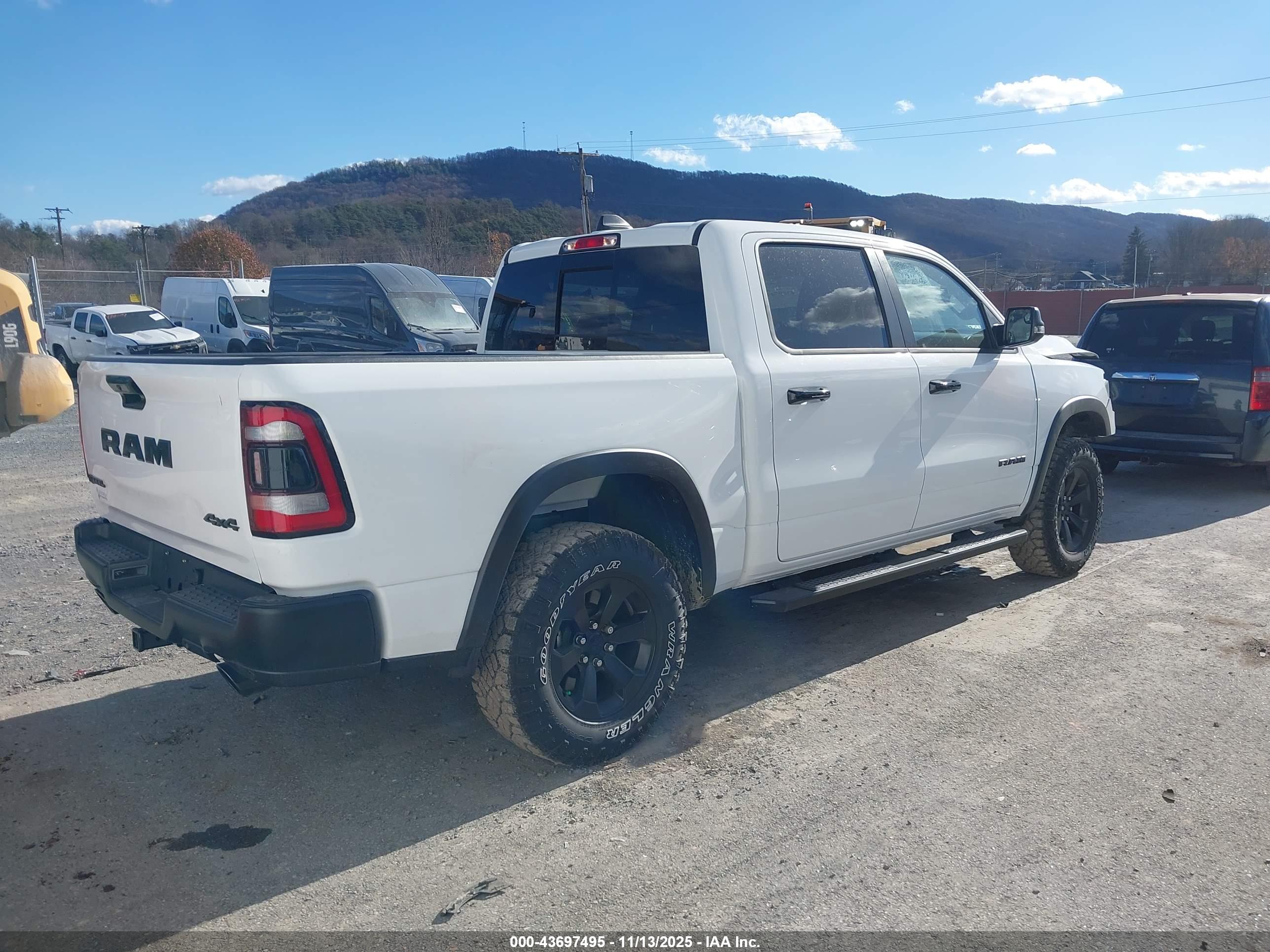 RAM 1500 image 4