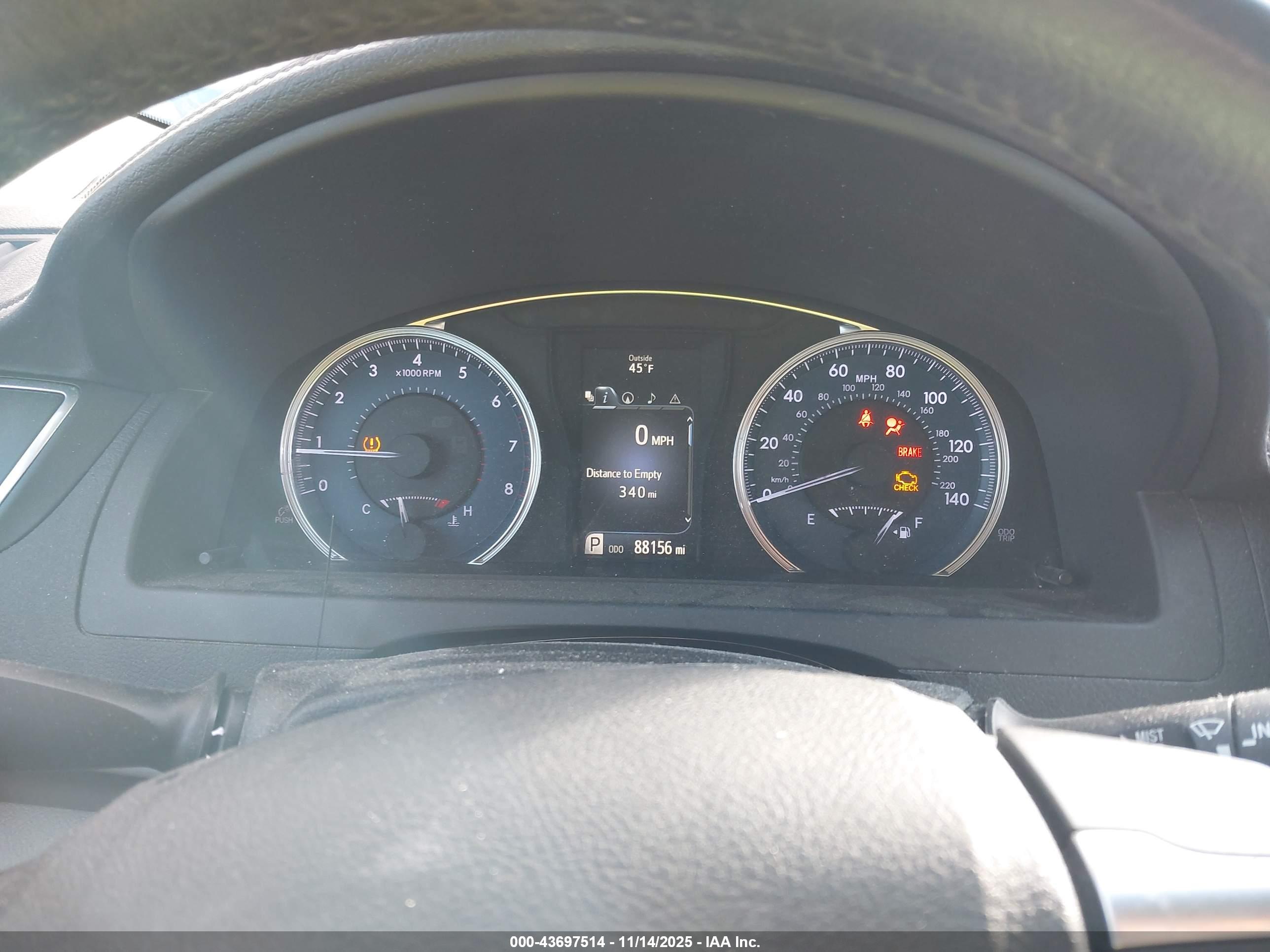 TOYOTA CAMRY image 7