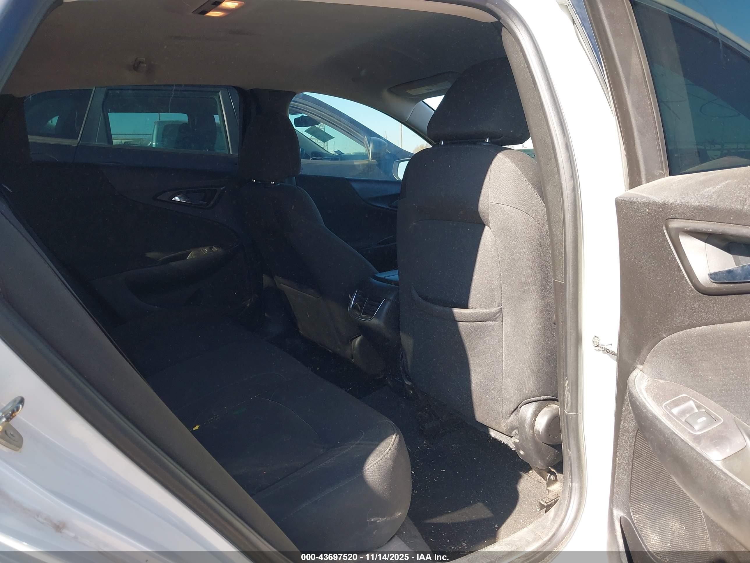 CHEVROLET MALIBU image 8