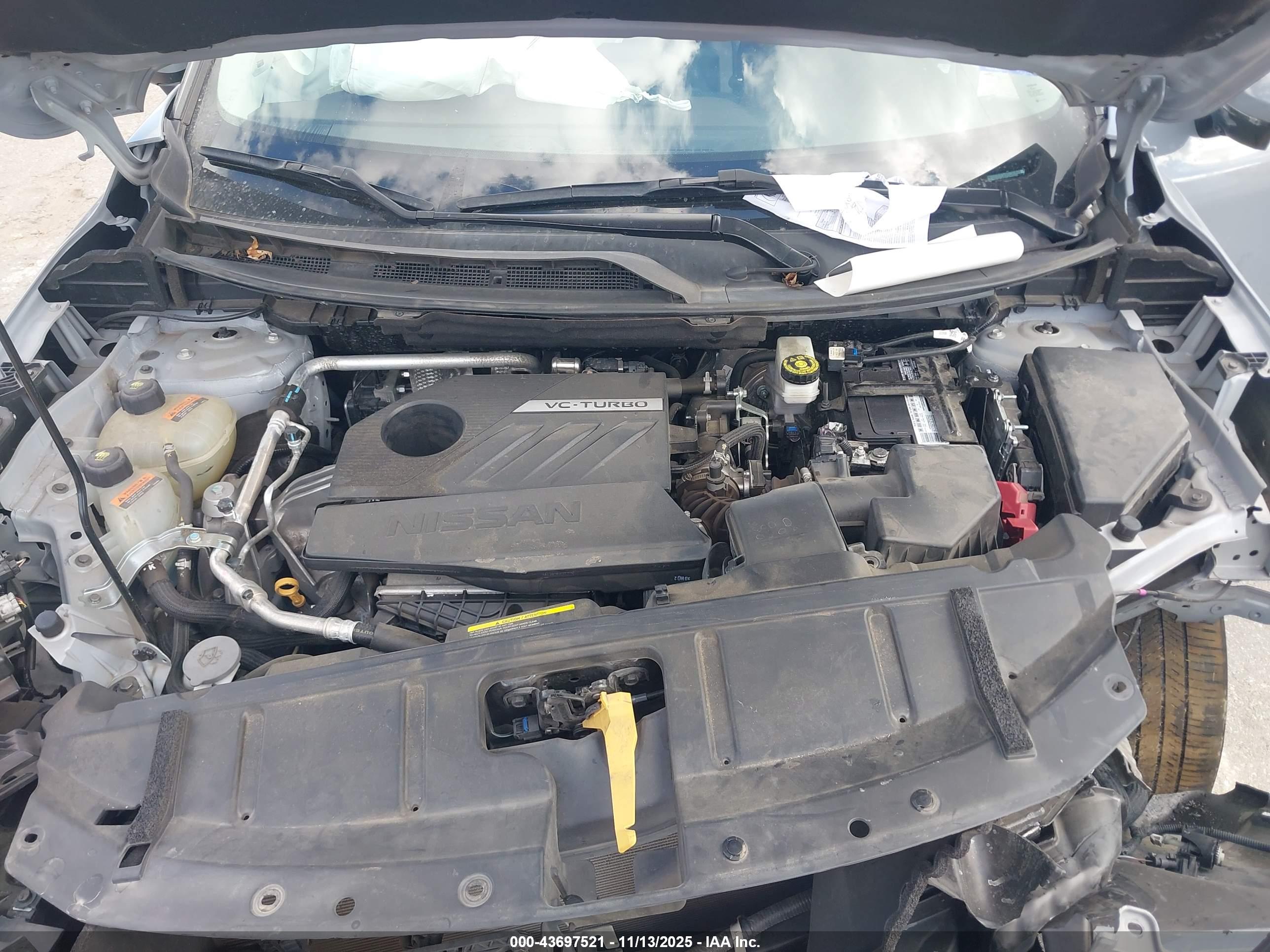 NISSAN ROGUE image 10