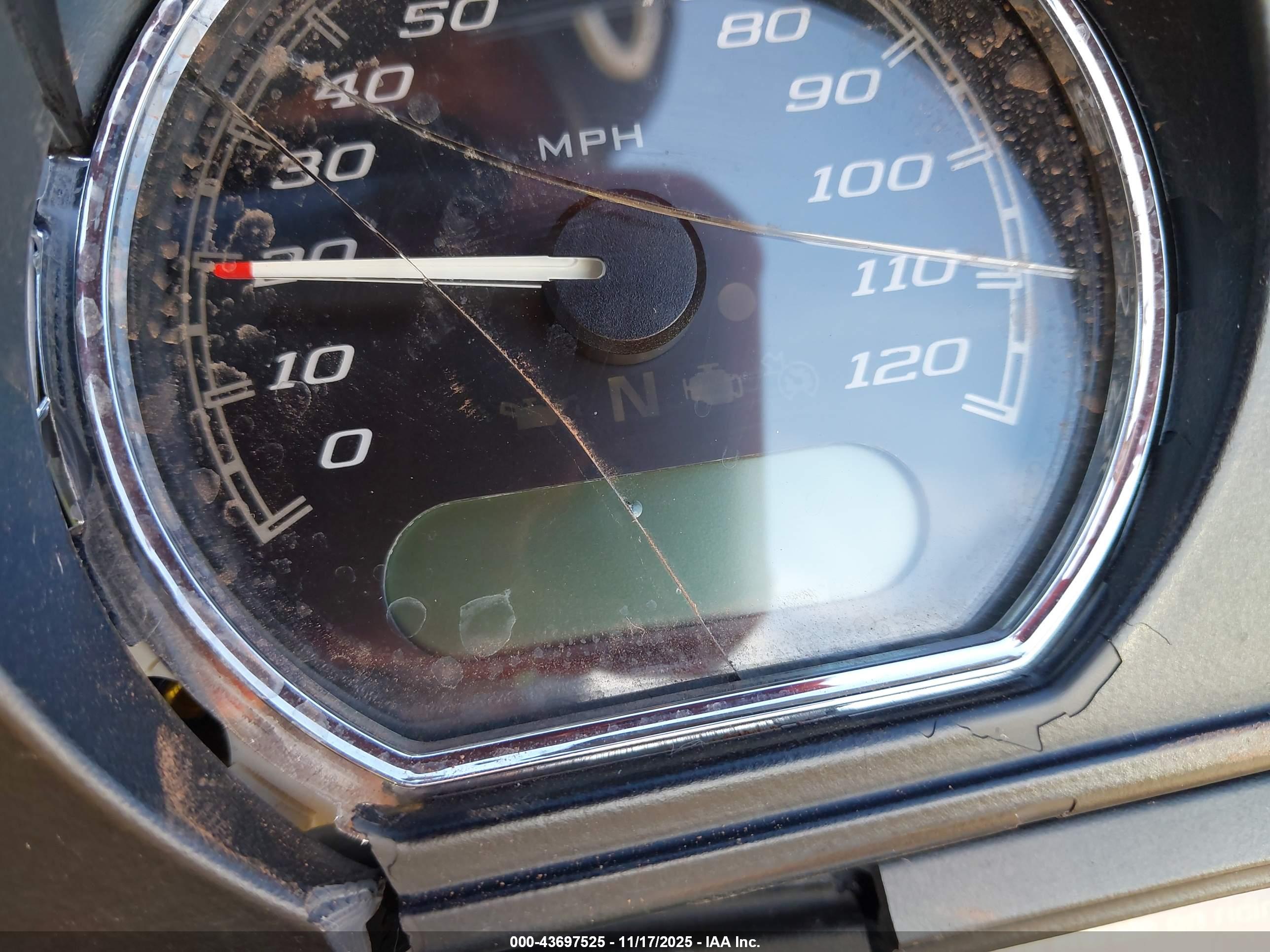HARLEY-DAVIDSON FLHTCU image 7