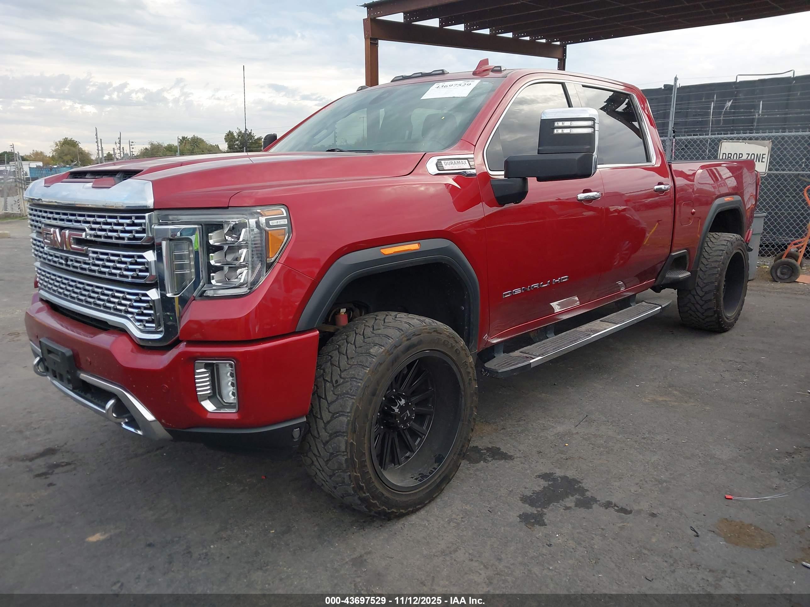GMC SIERRA image 2