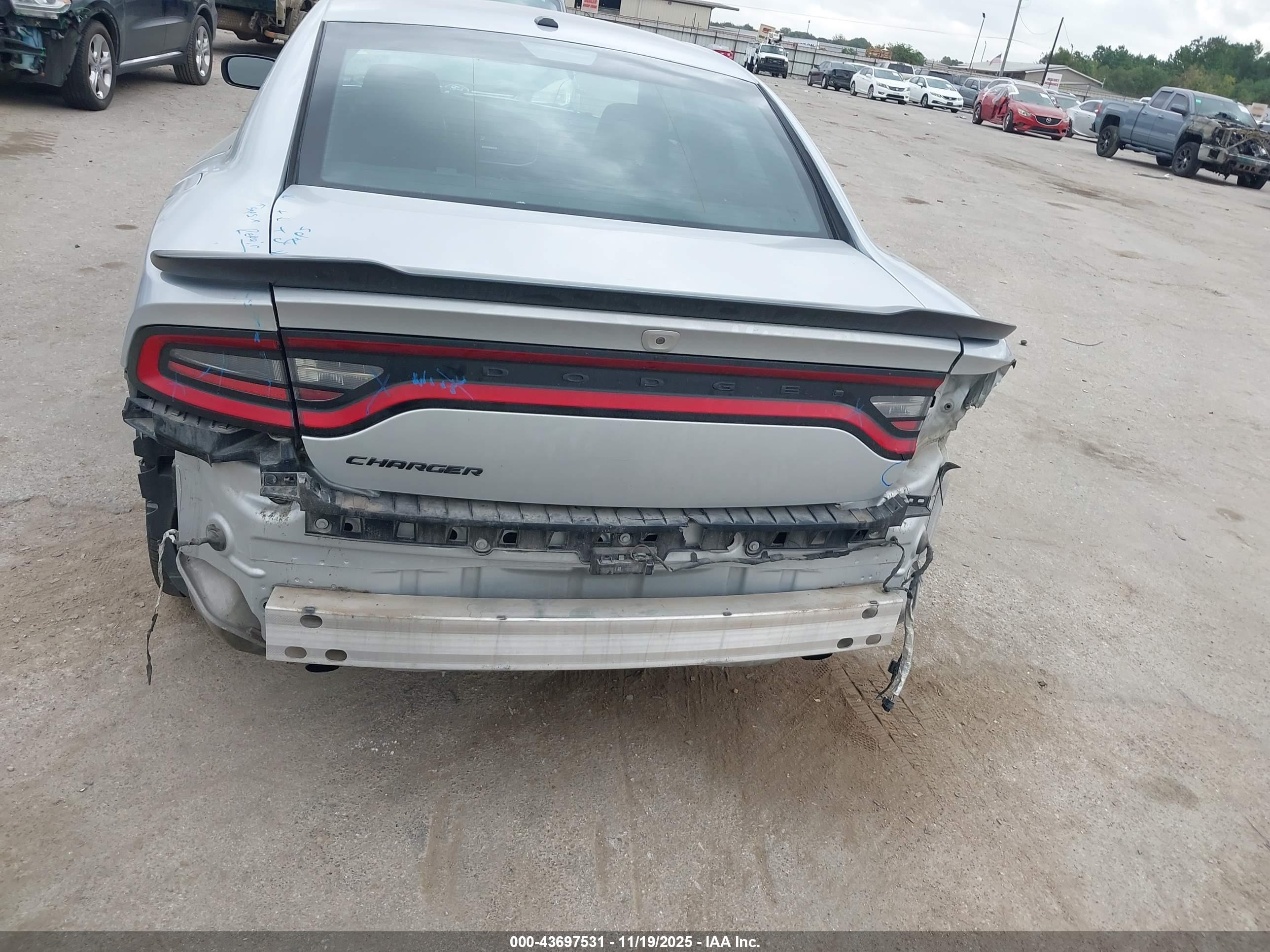 DODGE CHARGER image 6