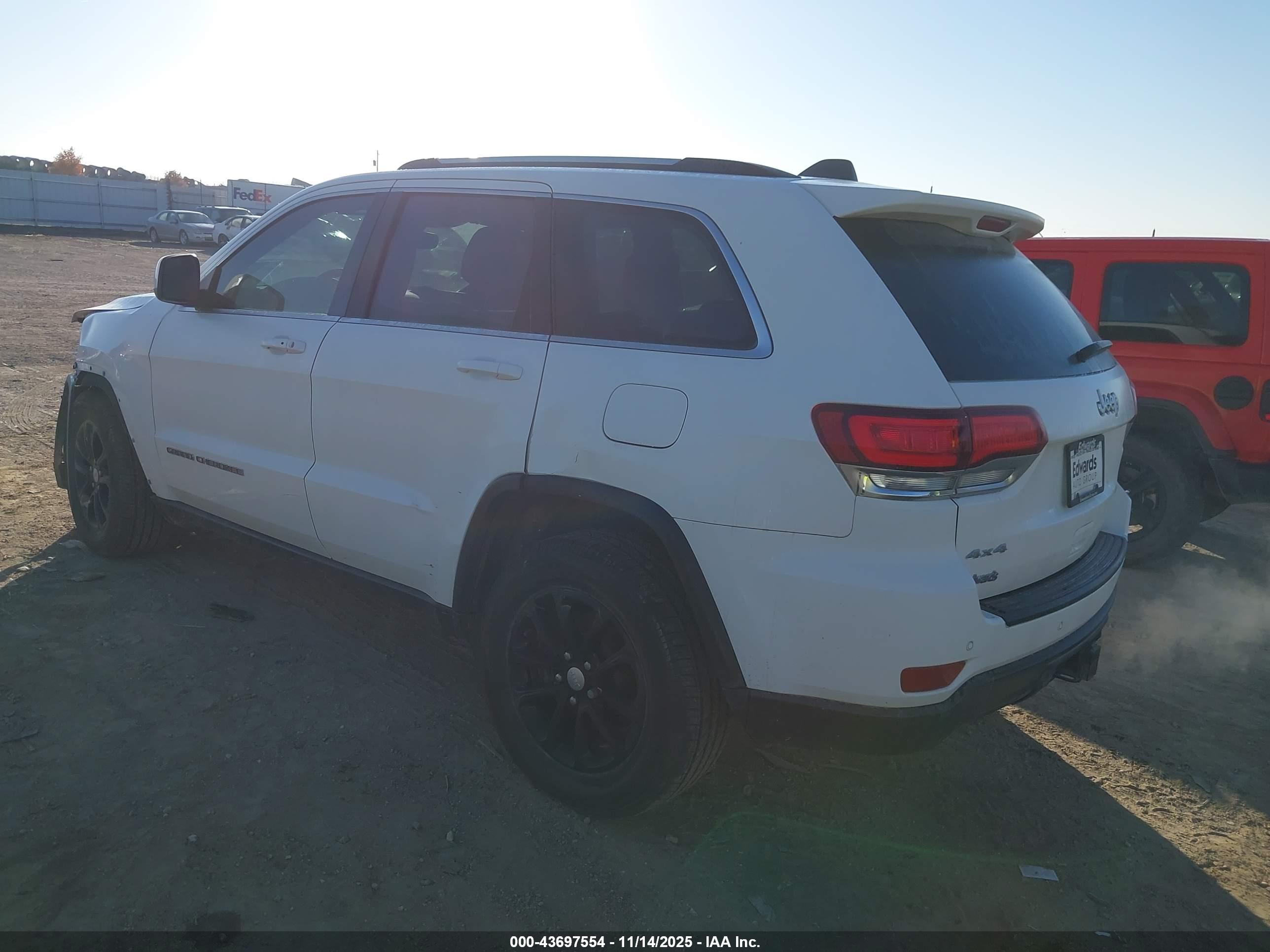 JEEP GRAND image 3