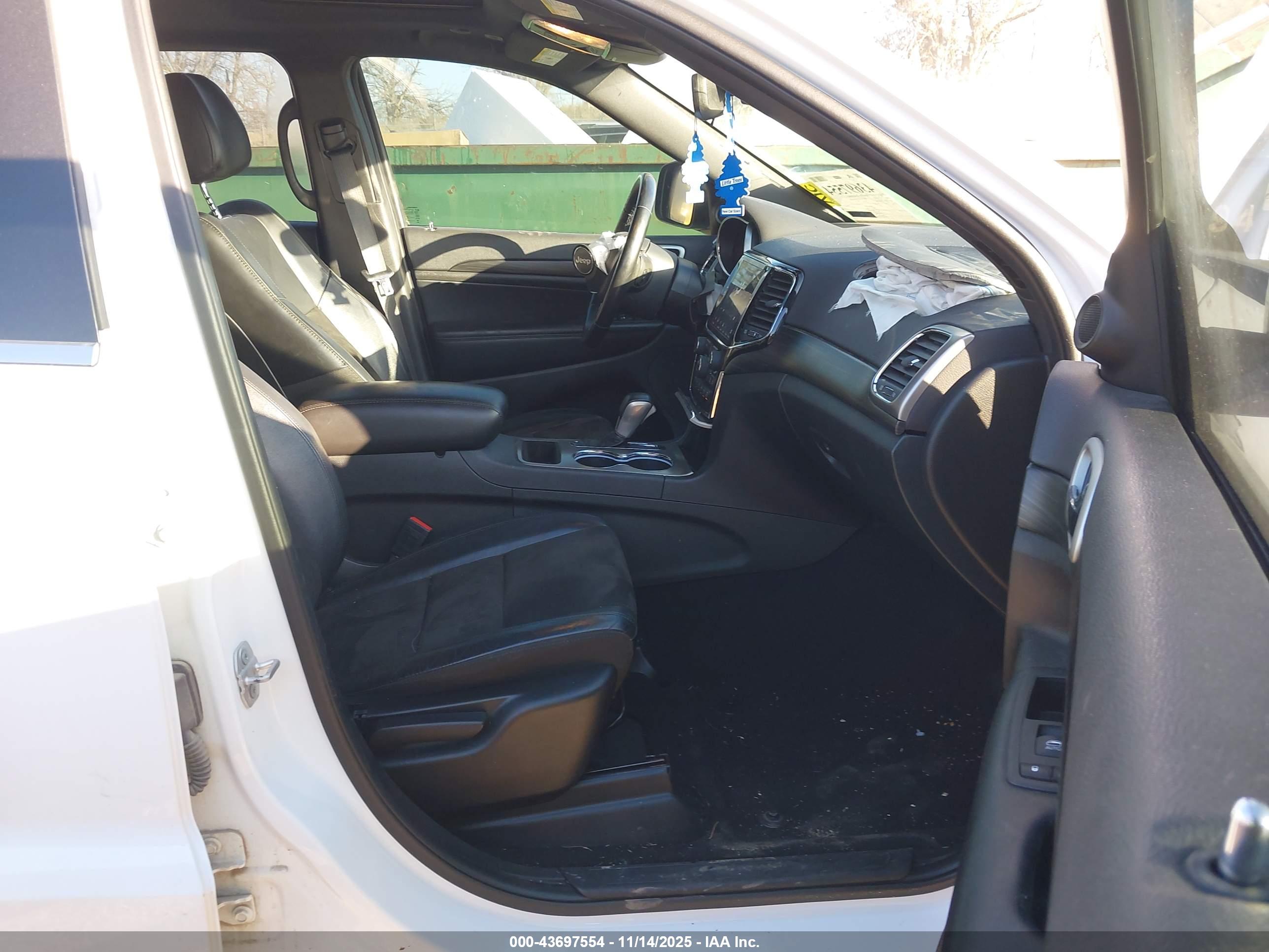 JEEP GRAND image 5