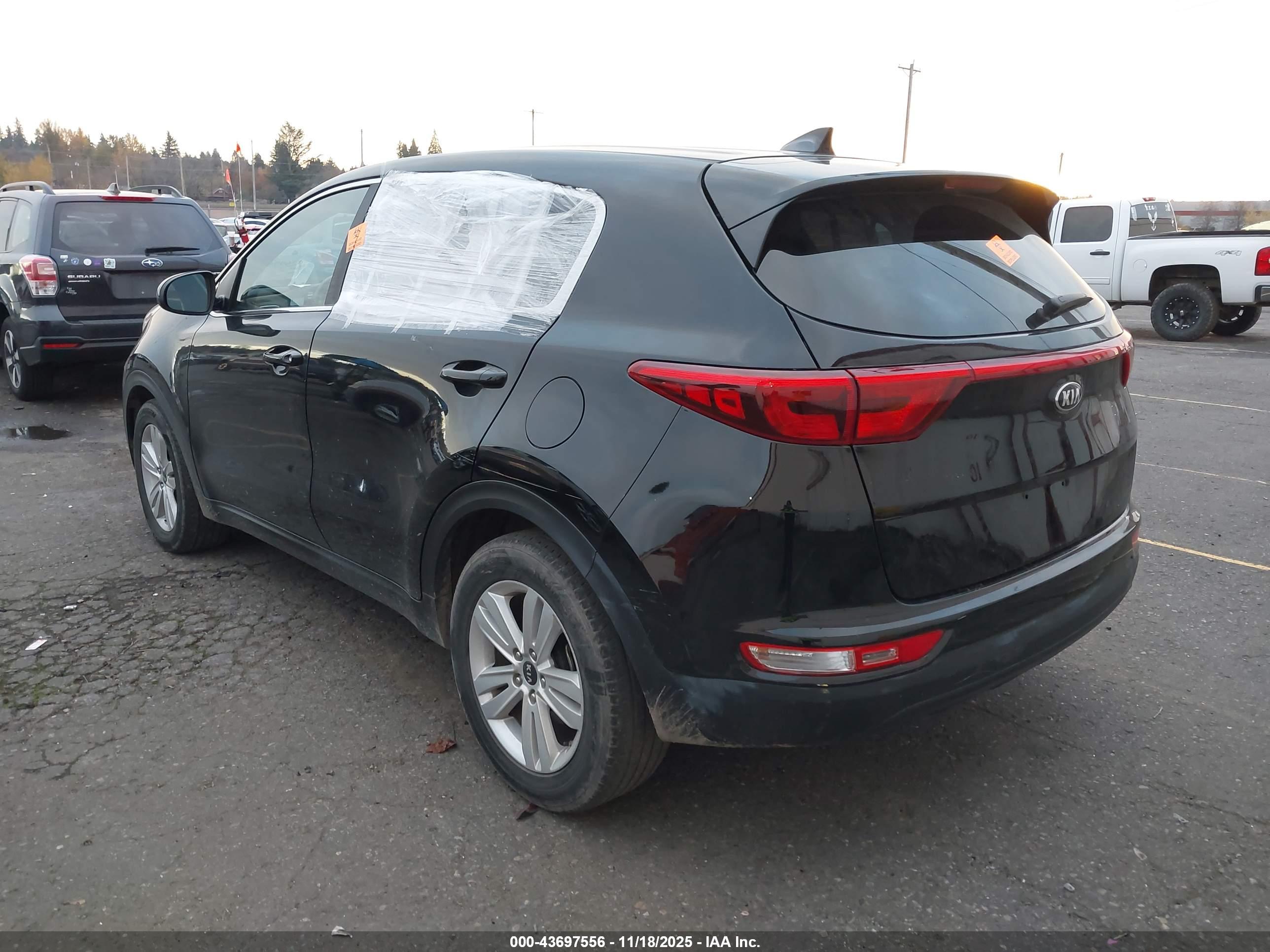 KIA SPORTAGE image 3
