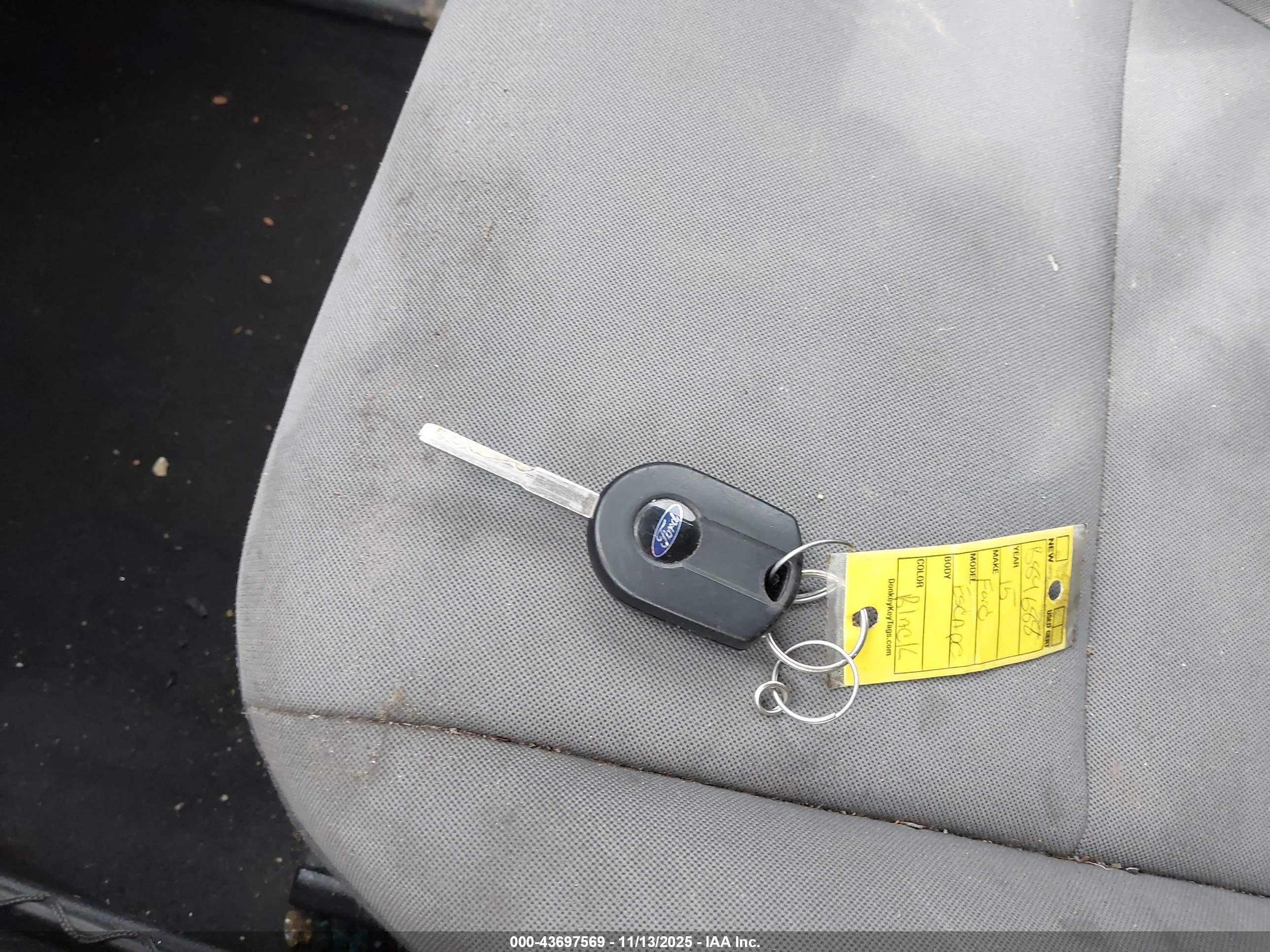FORD ESCAPE image 11
