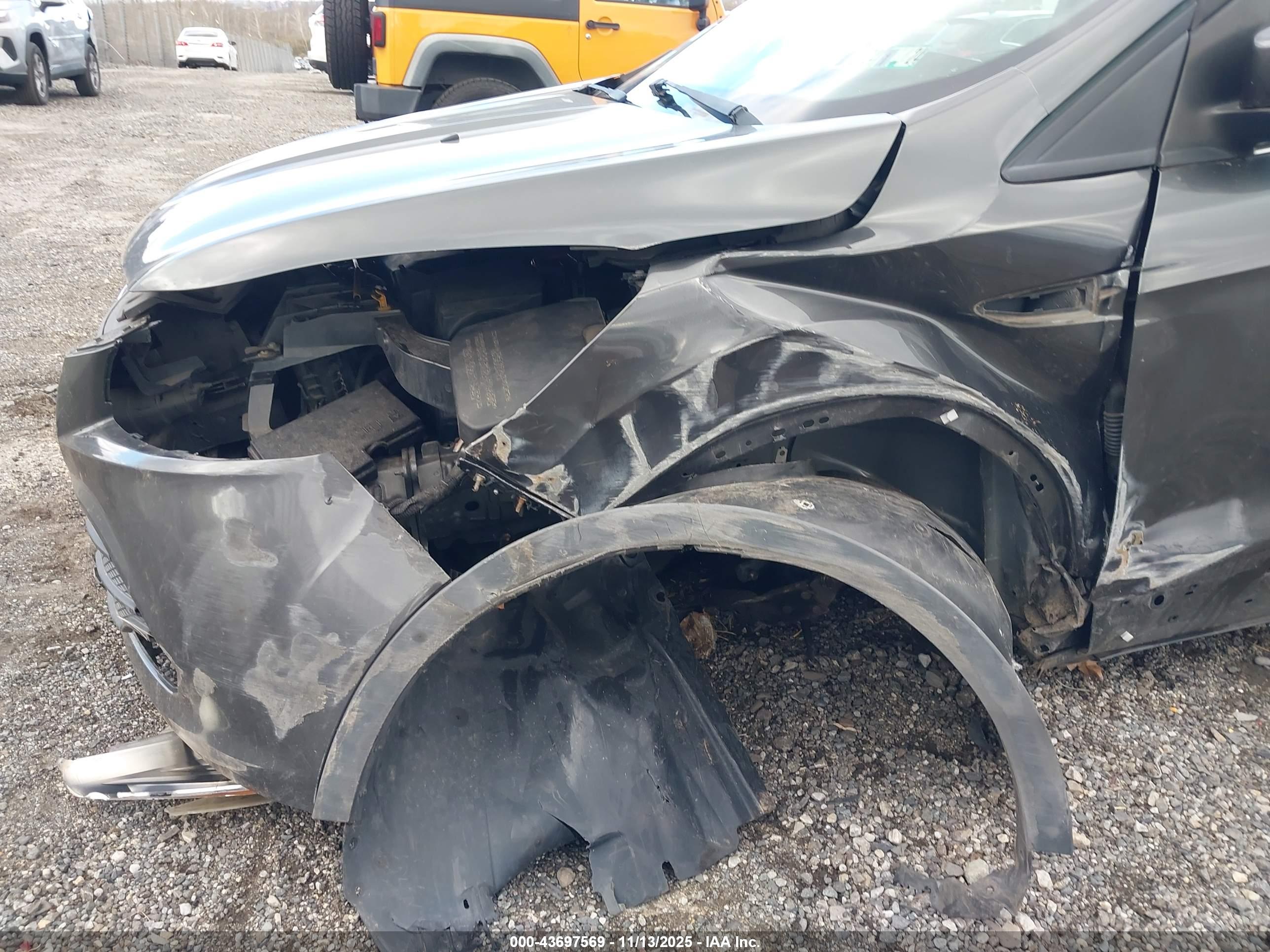 FORD ESCAPE image 6