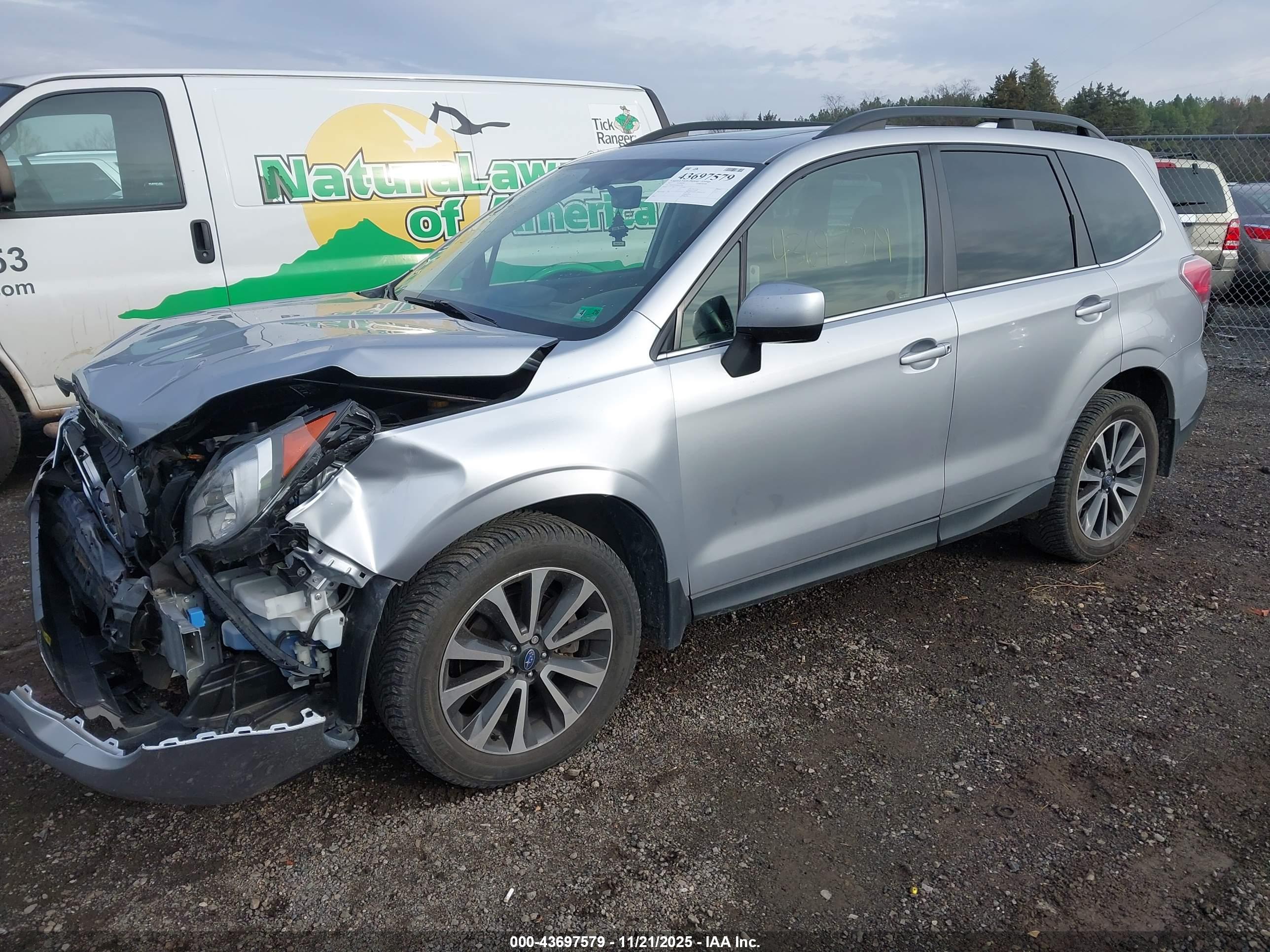 SUBARU FORESTER image 2