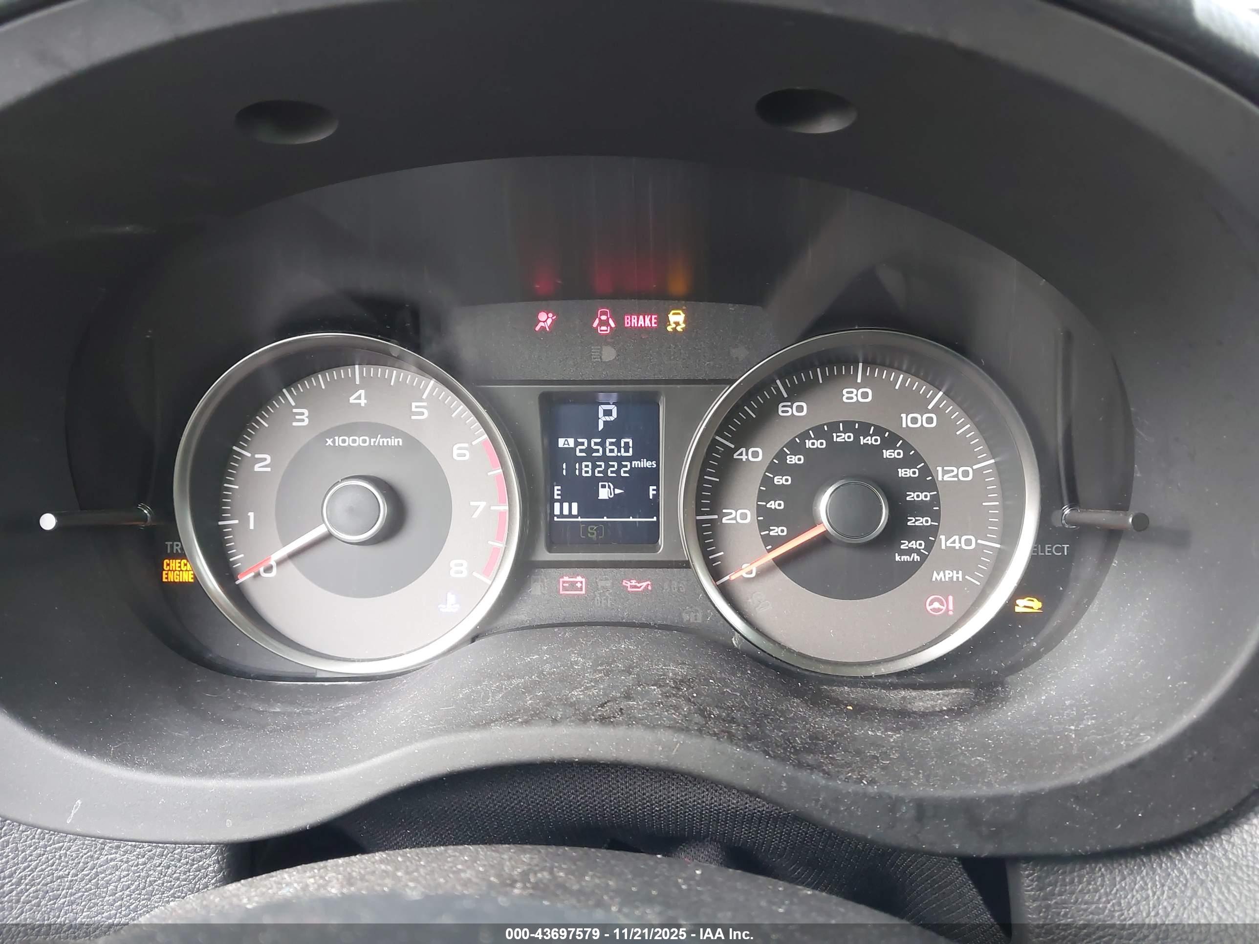 SUBARU FORESTER image 7
