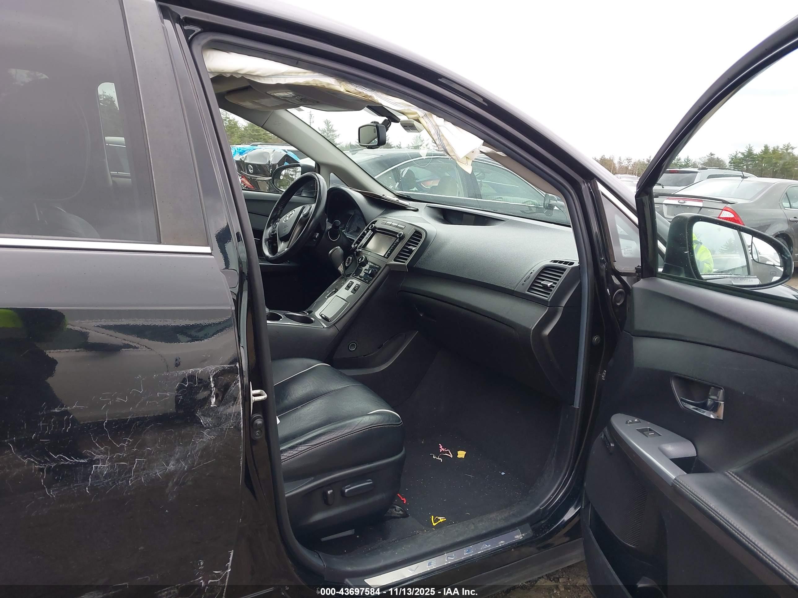 TOYOTA VENZA image 5