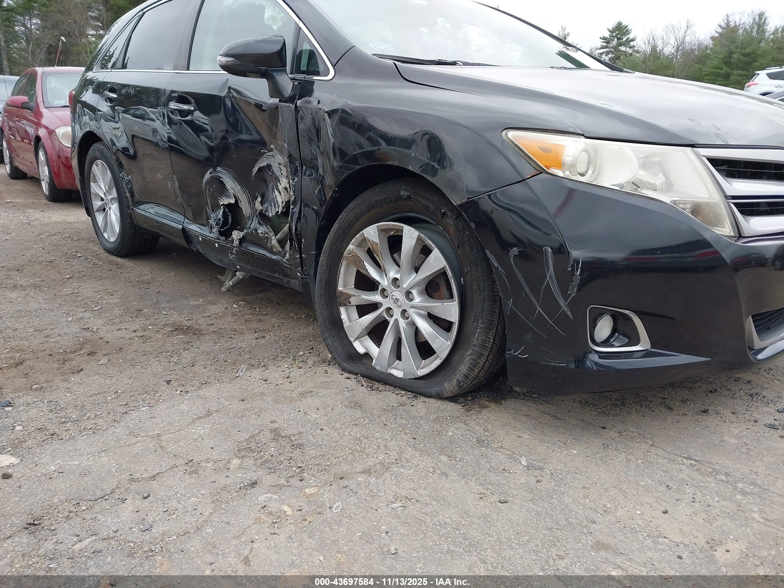TOYOTA VENZA image 6