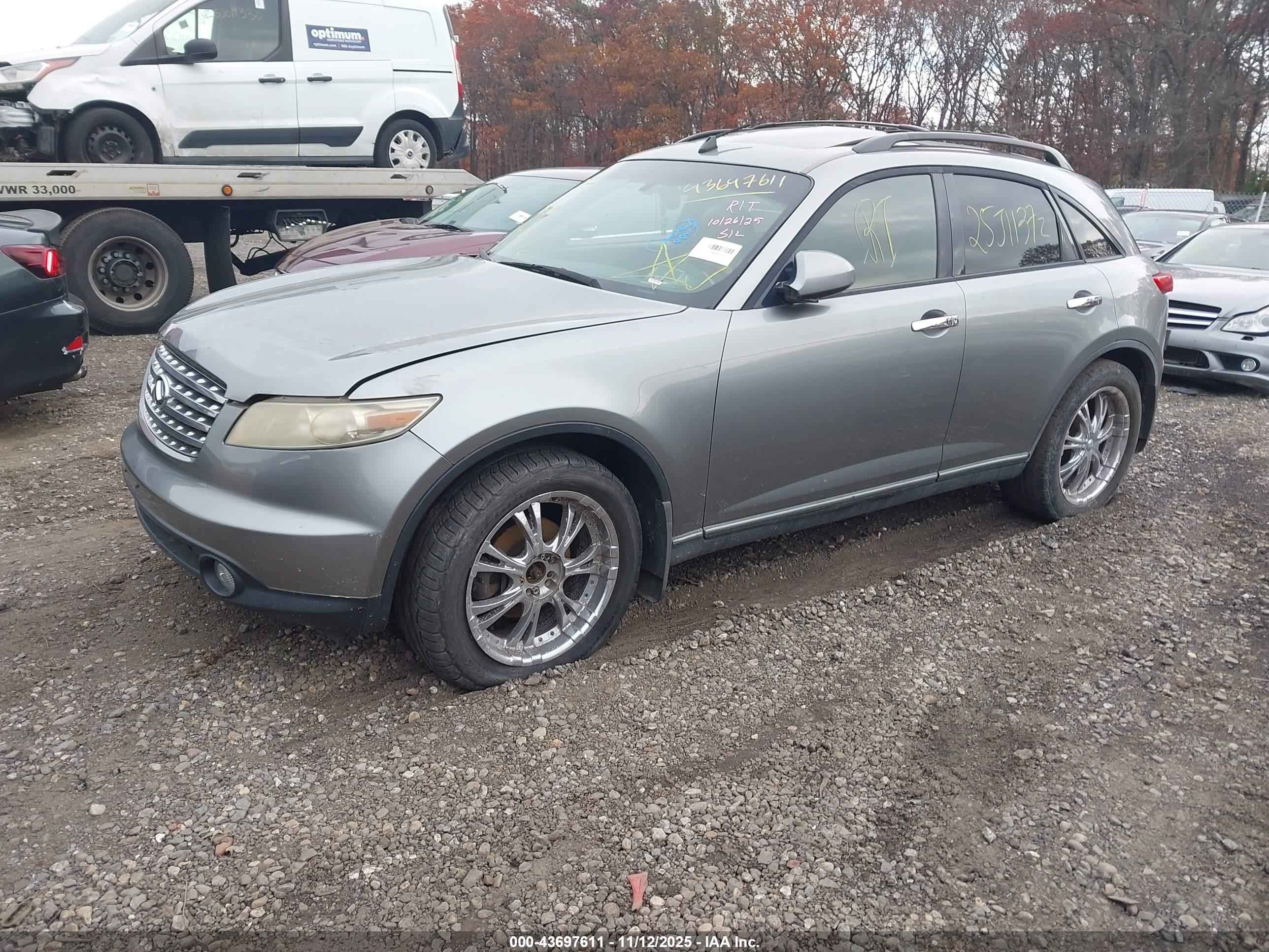 INFINITI FX45 image 2