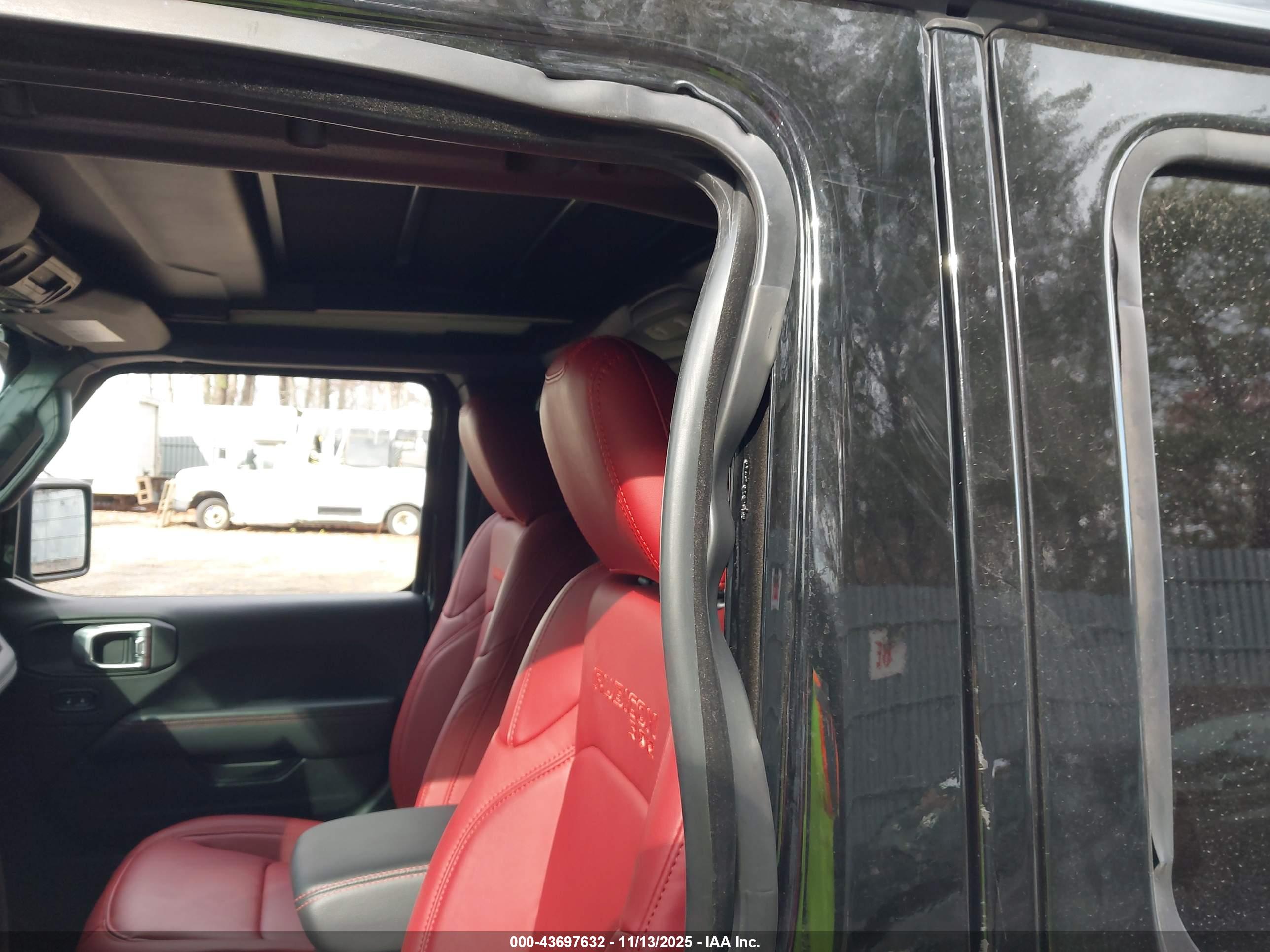 JEEP WRANGLER image 6