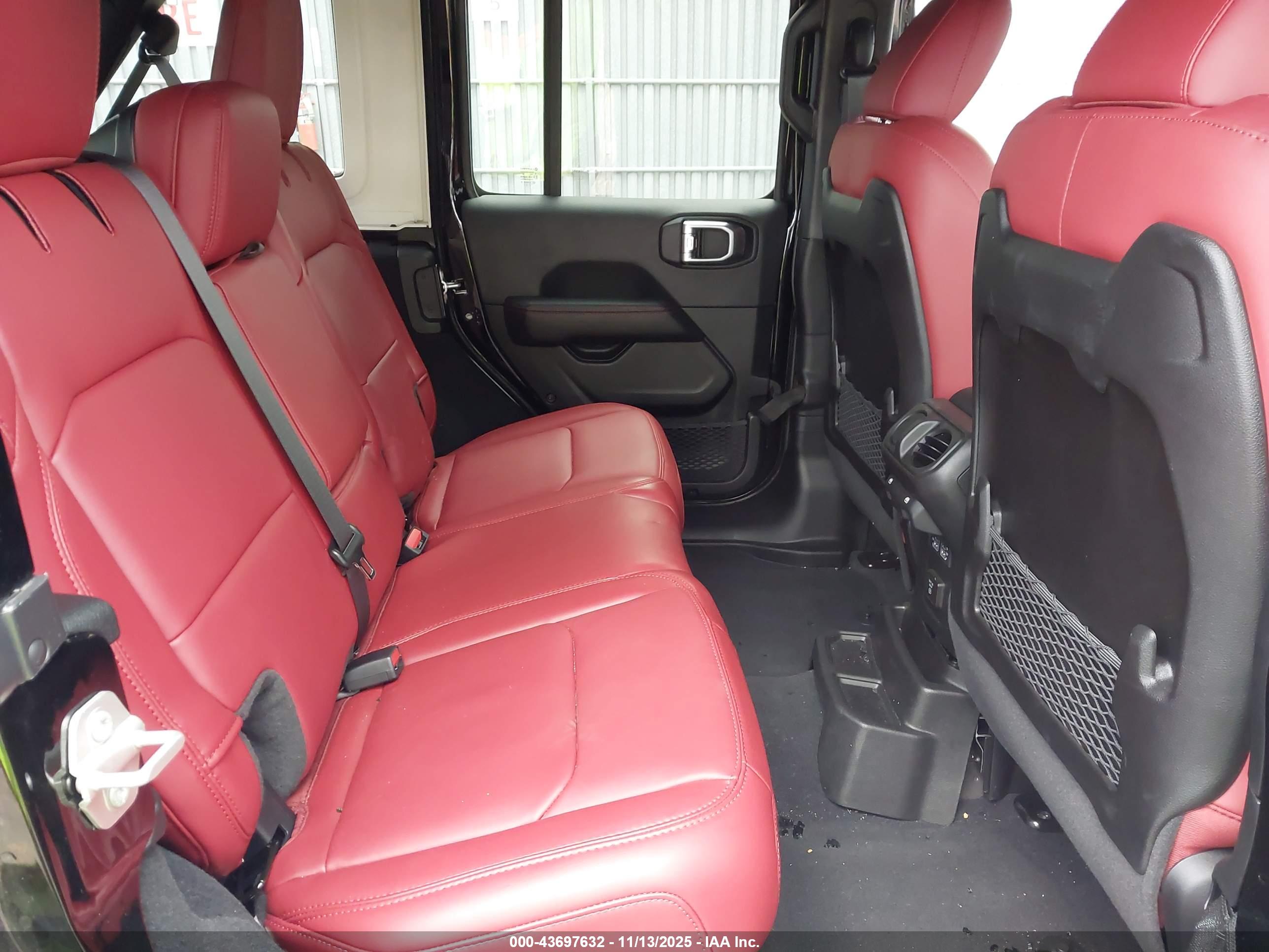 JEEP WRANGLER image 8