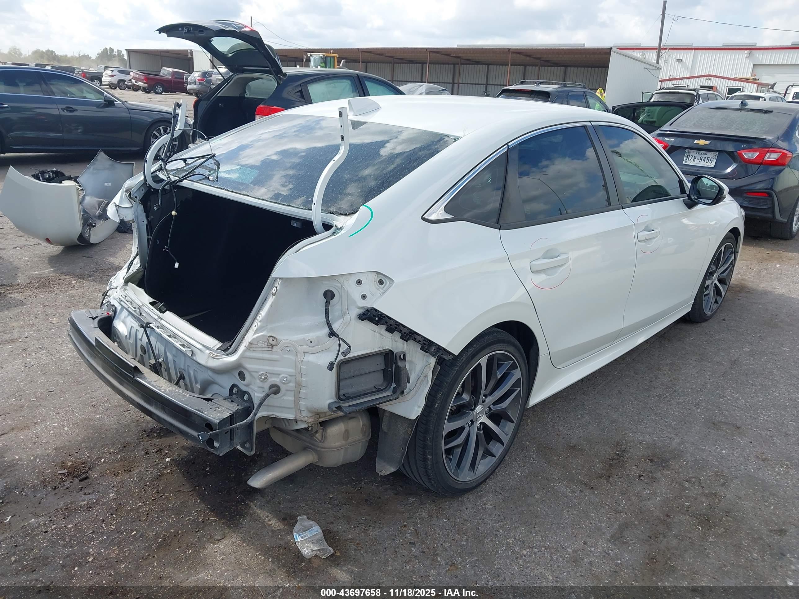HONDA CIVIC image 4