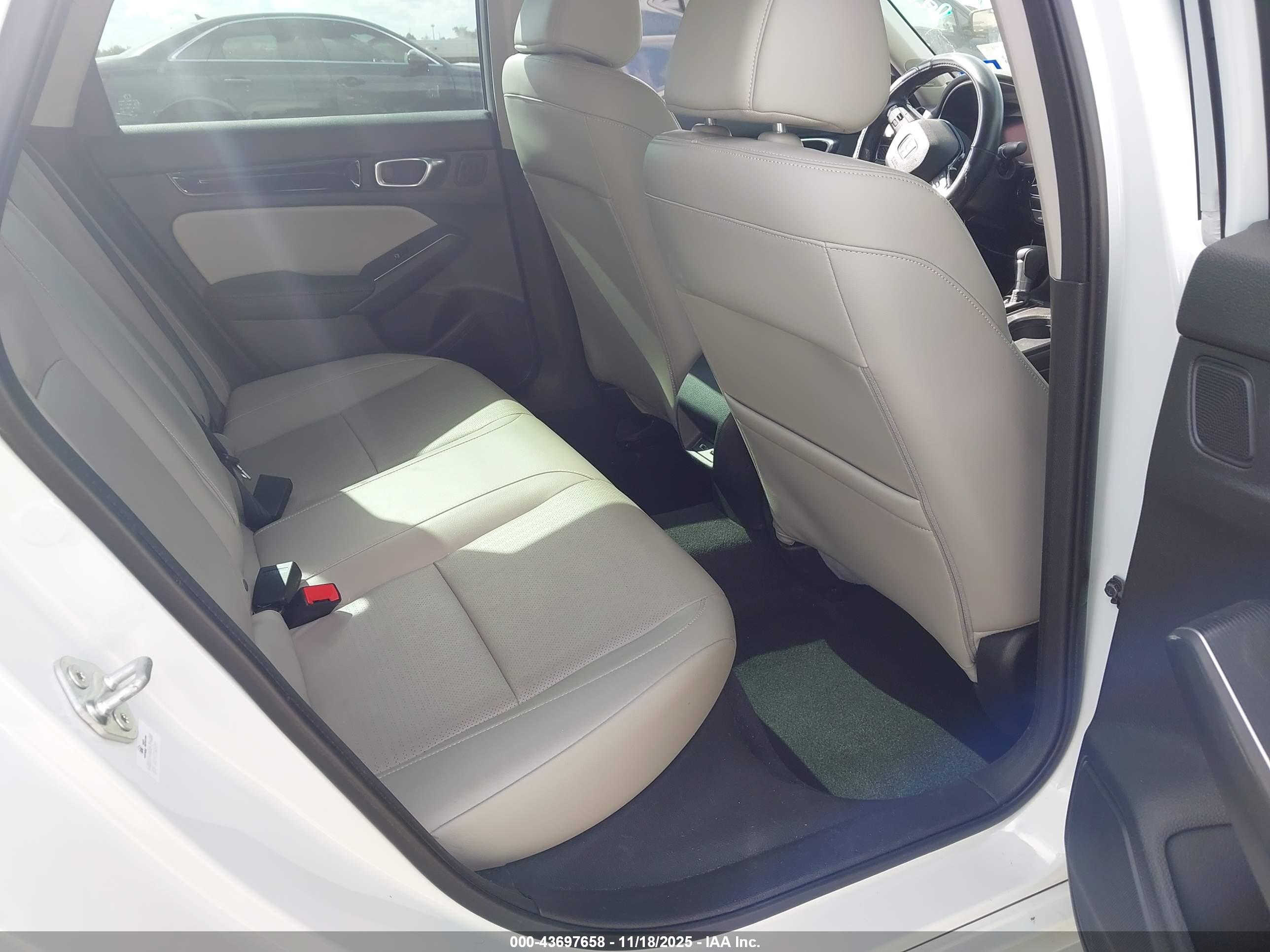 HONDA CIVIC image 8