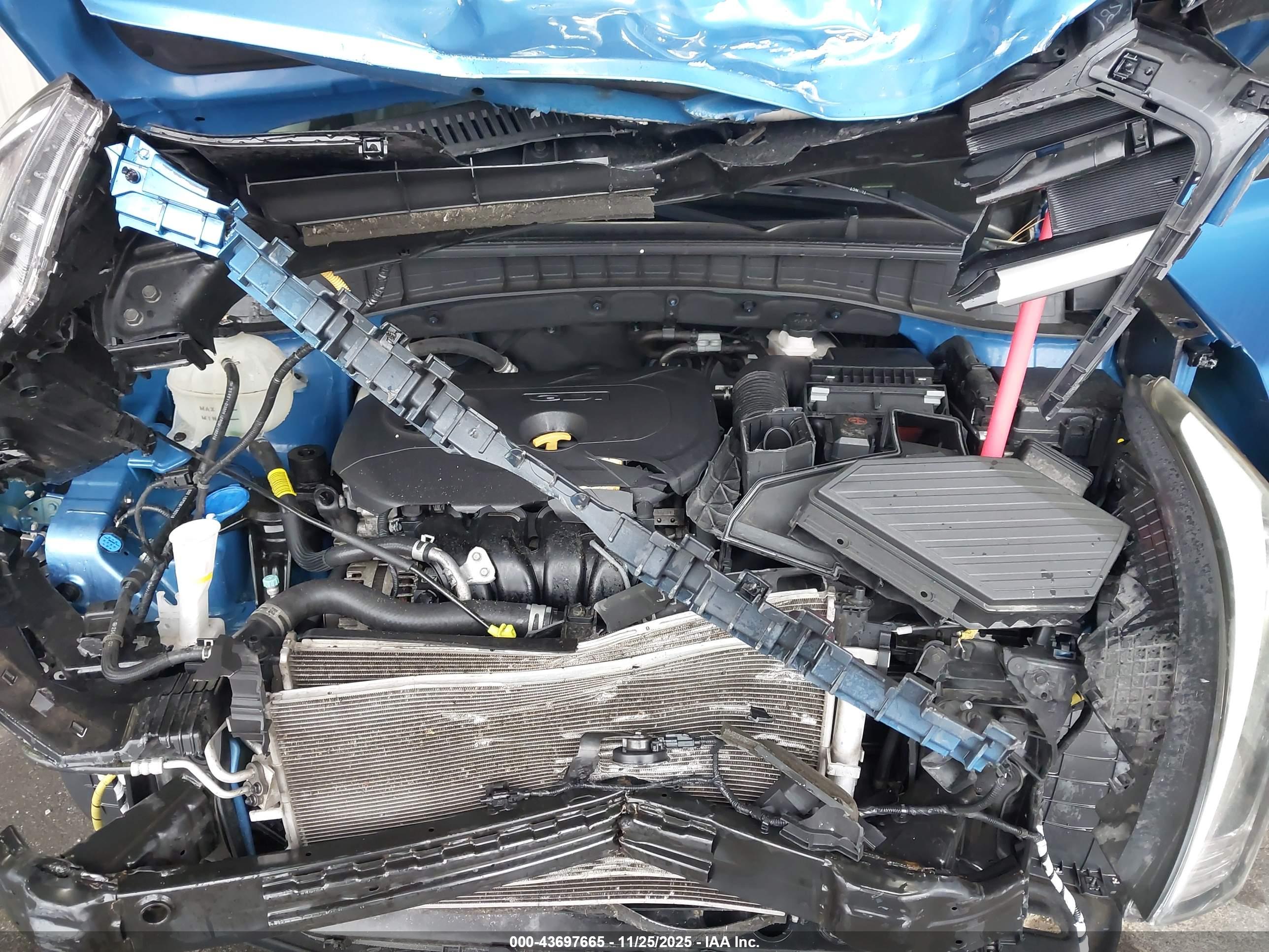 HYUNDAI TUCSON image 10