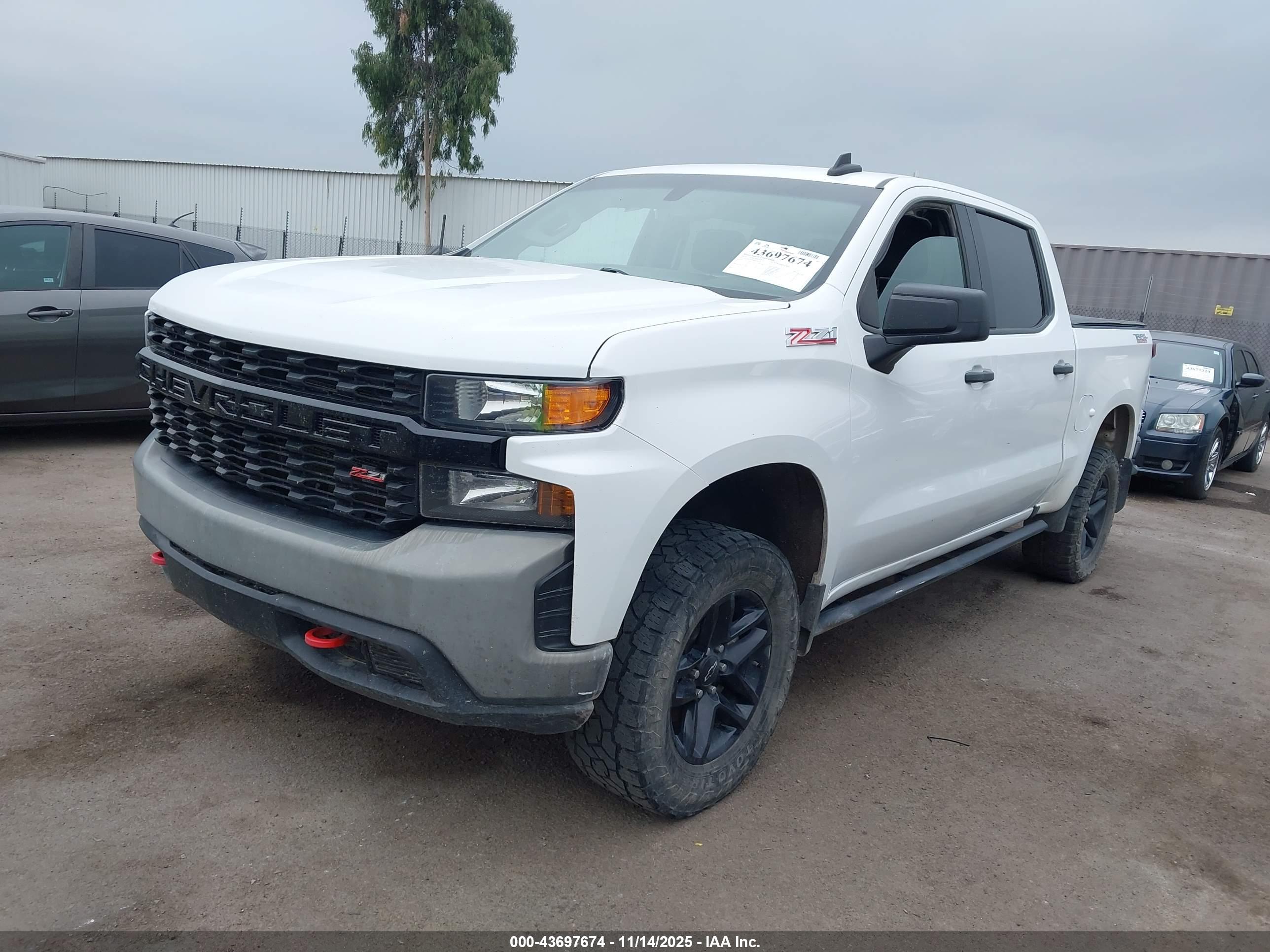 CHEVROLET SILVERADO image 2