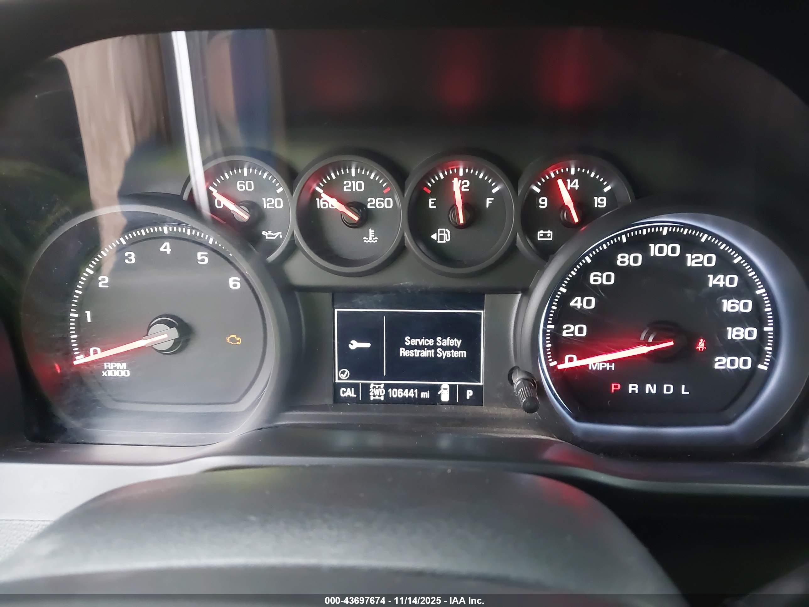 CHEVROLET SILVERADO image 7