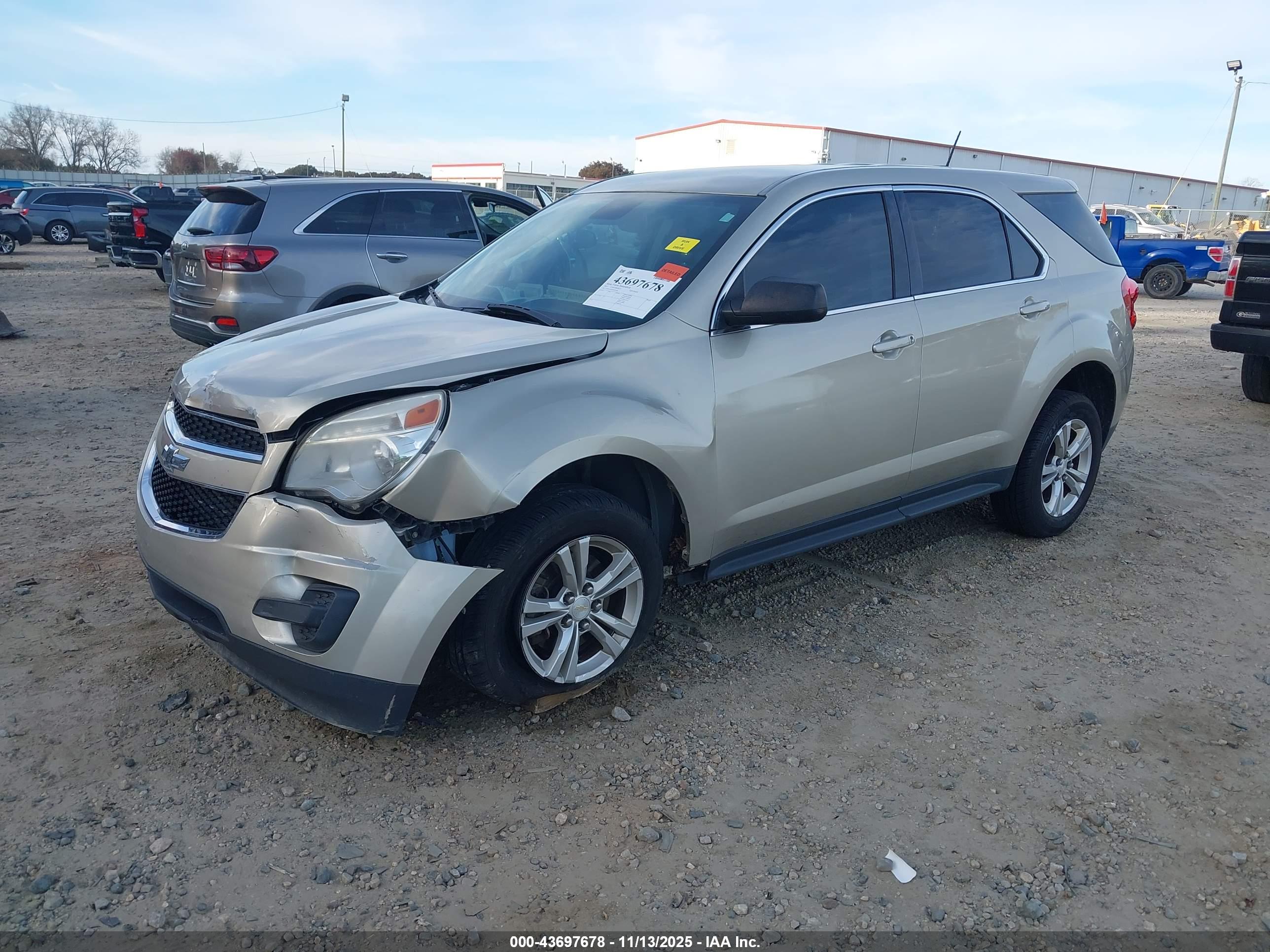 CHEVROLET EQUINOX image 2