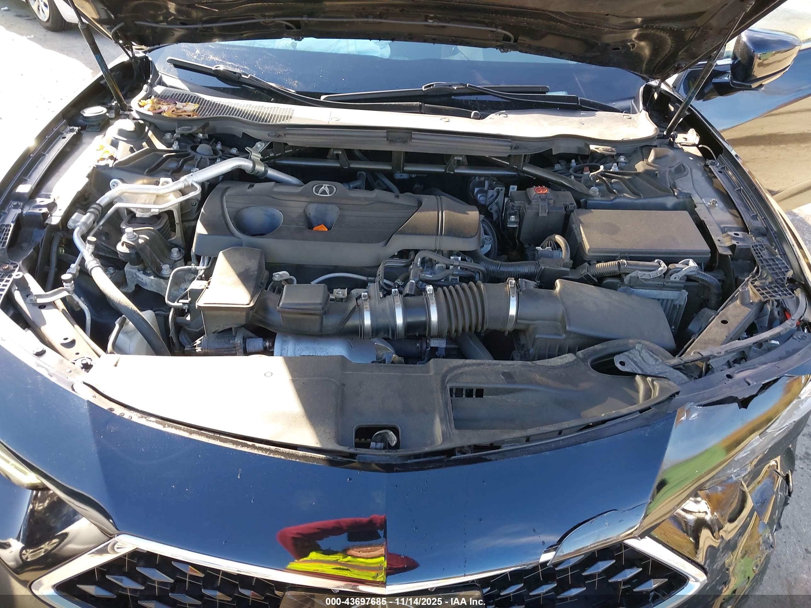 ACURA TLX image 10
