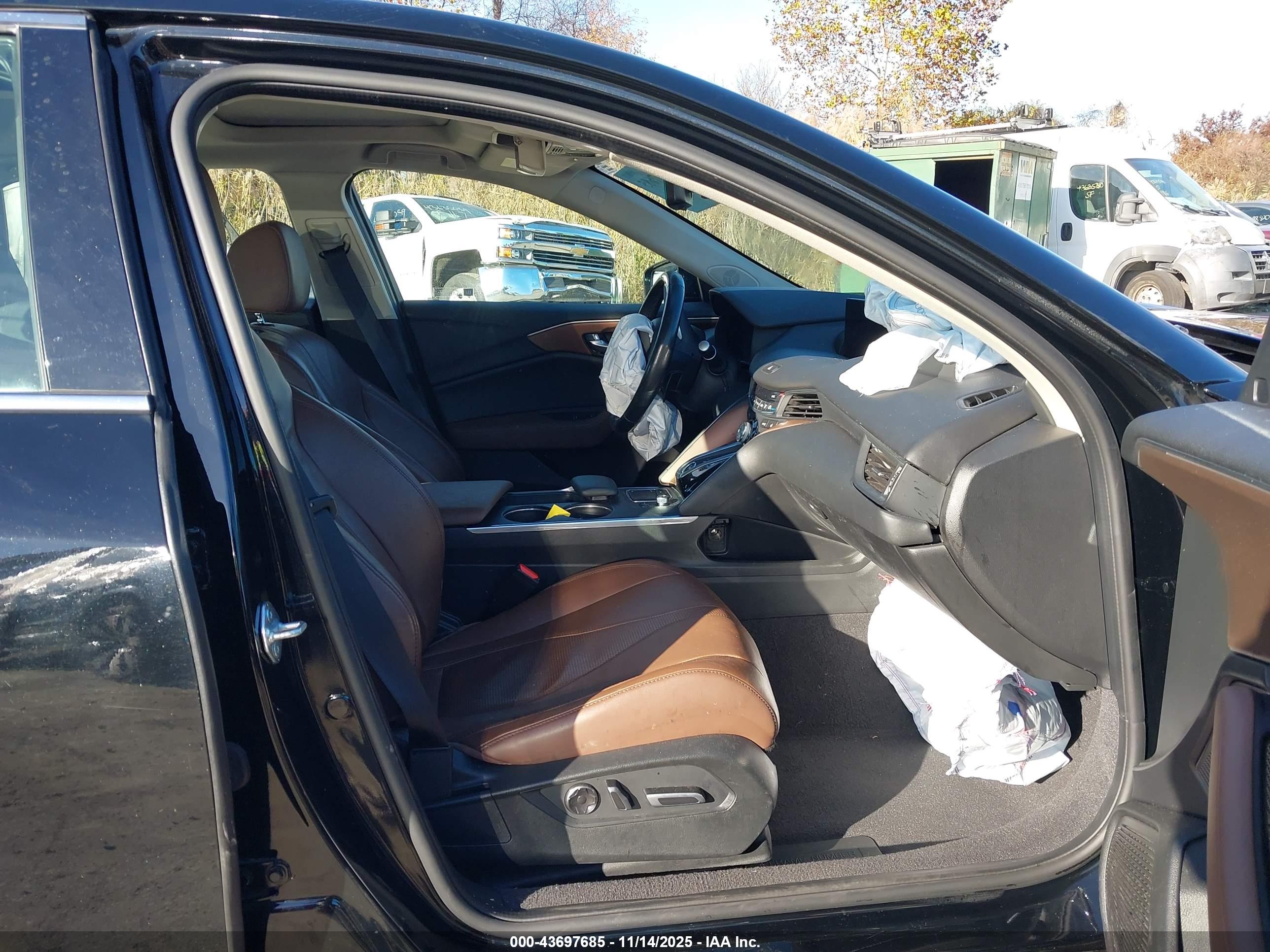 ACURA TLX image 5