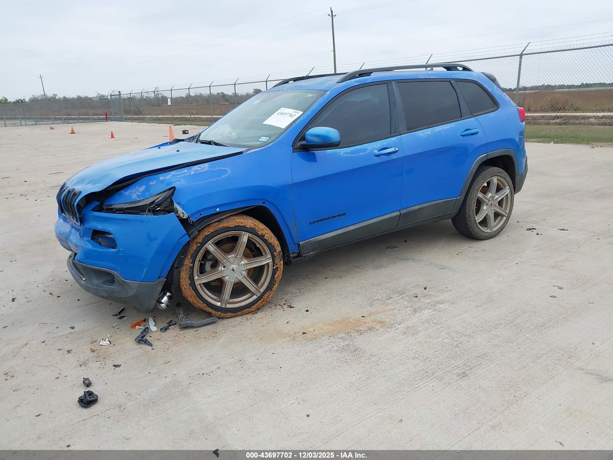 JEEP CHEROKEE image 2