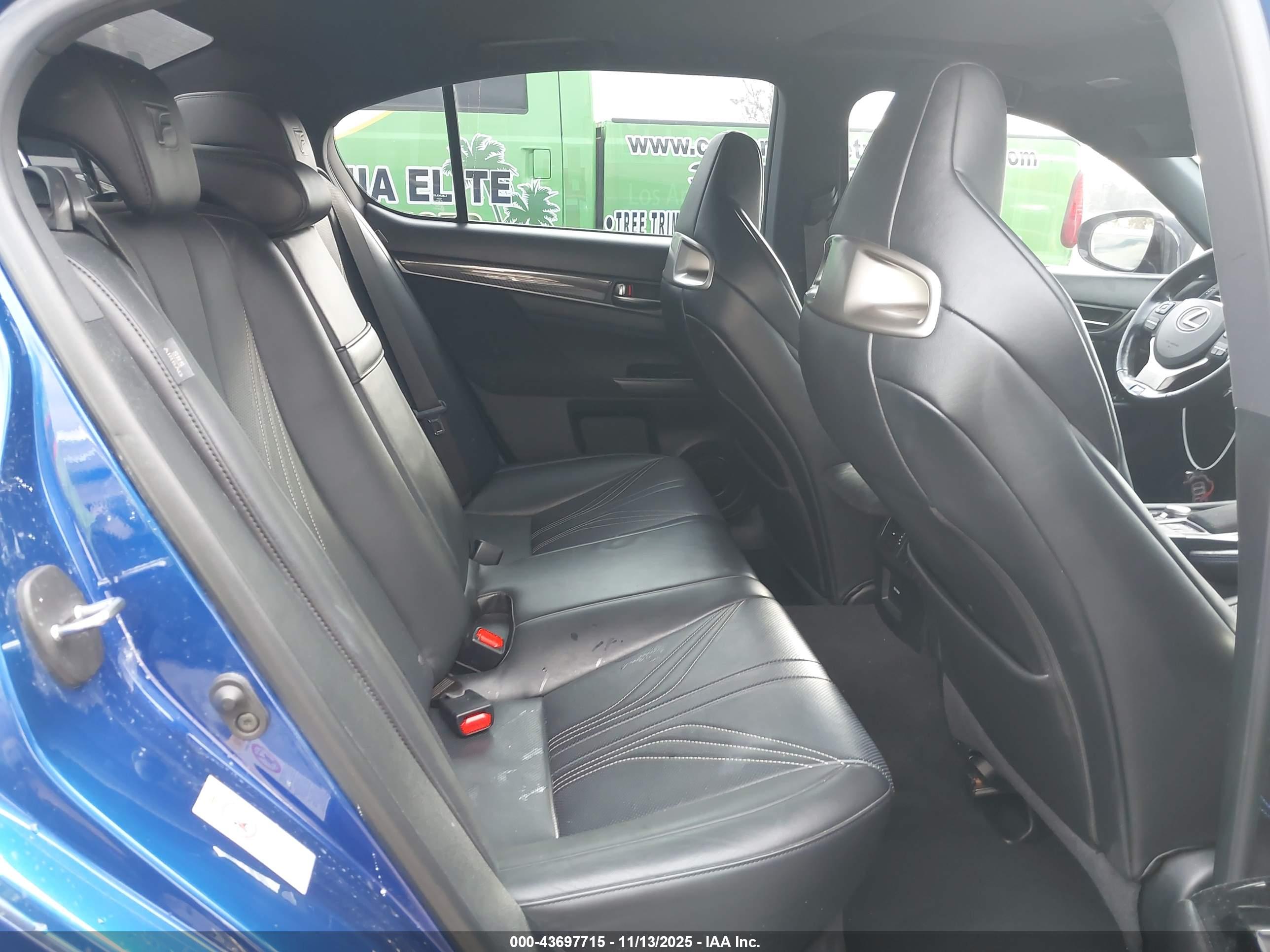 LEXUS GS image 8