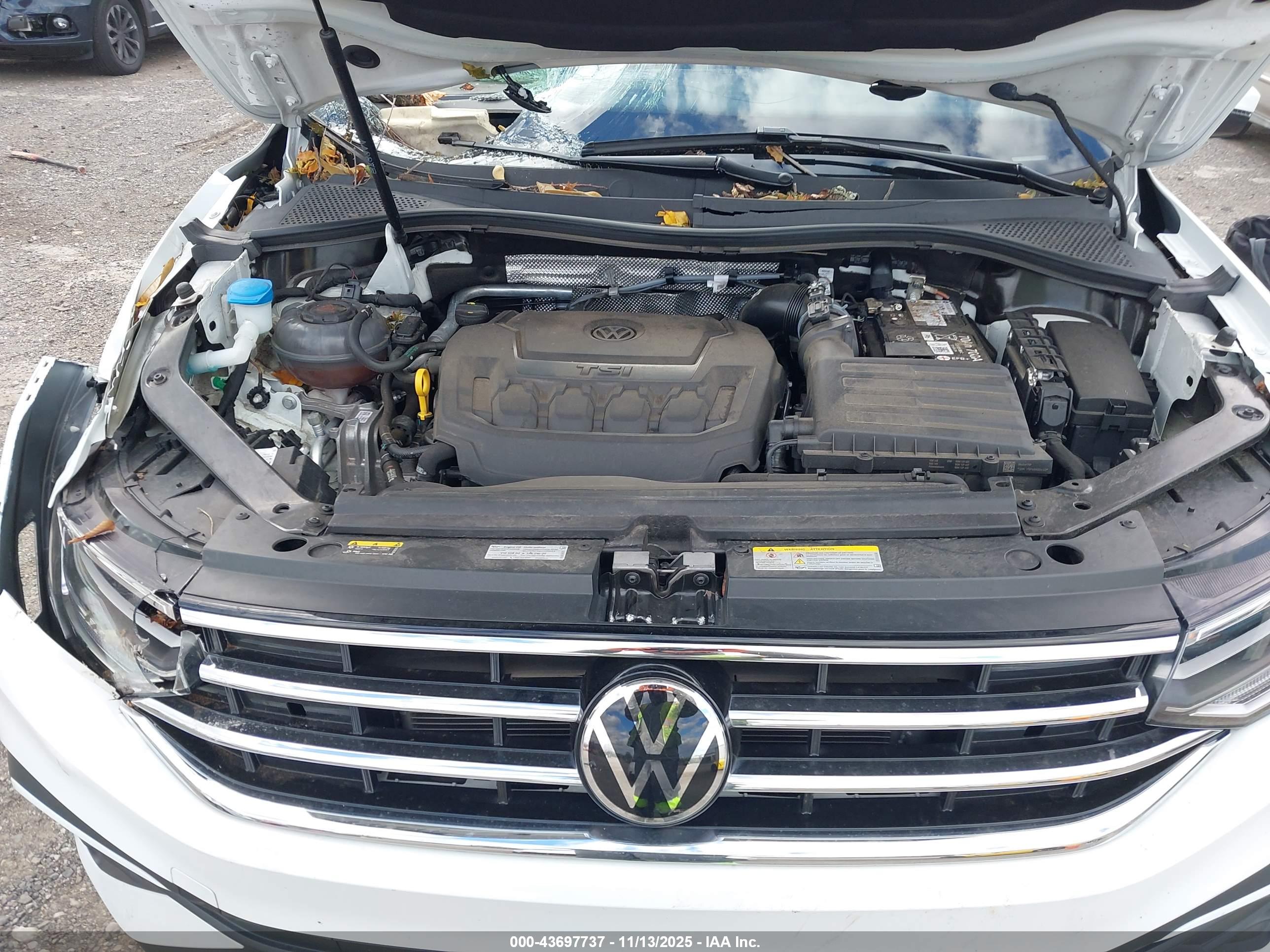 VOLKSWAGEN TIGUAN image 10