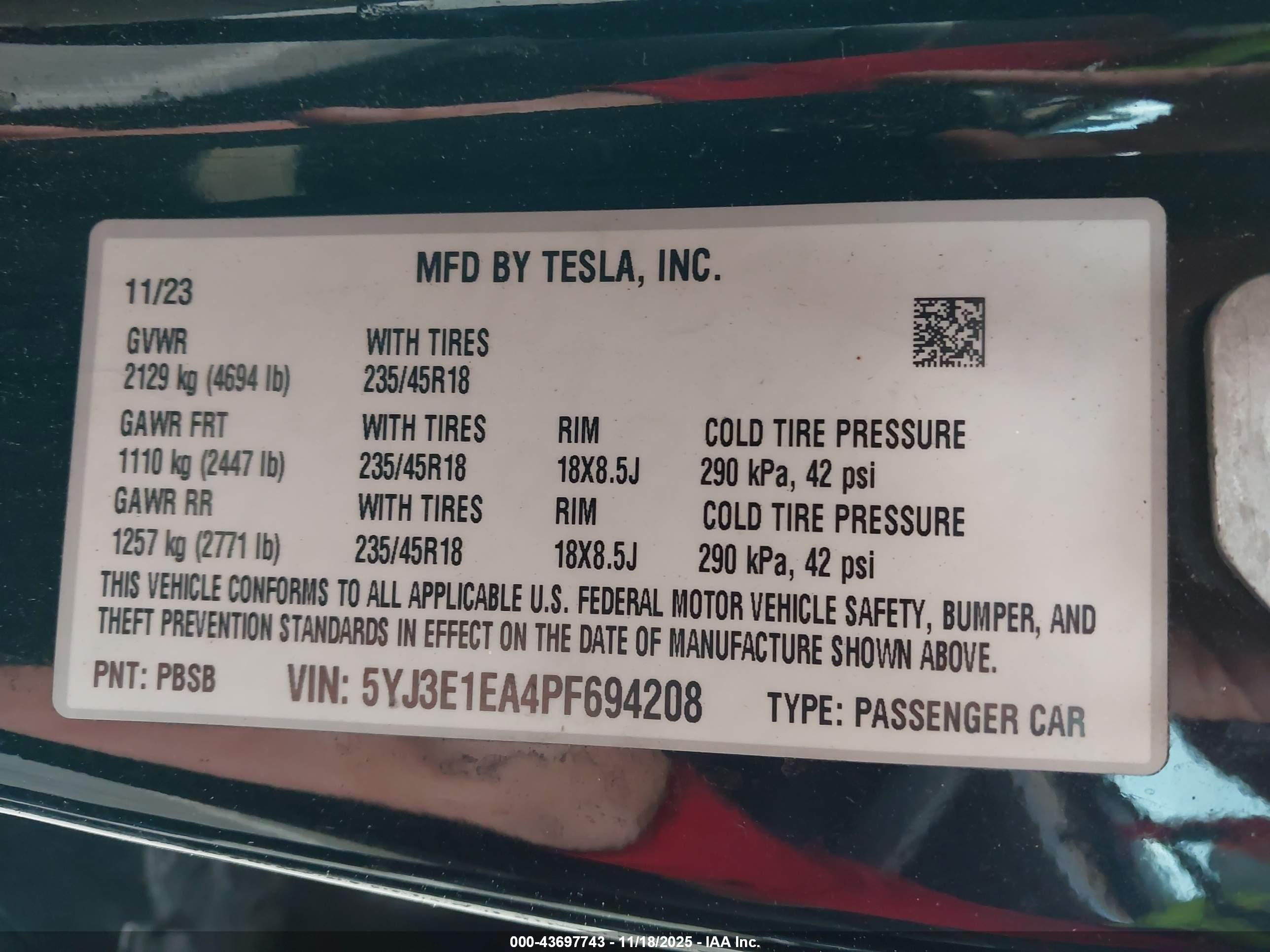 TESLA MODEL image 9