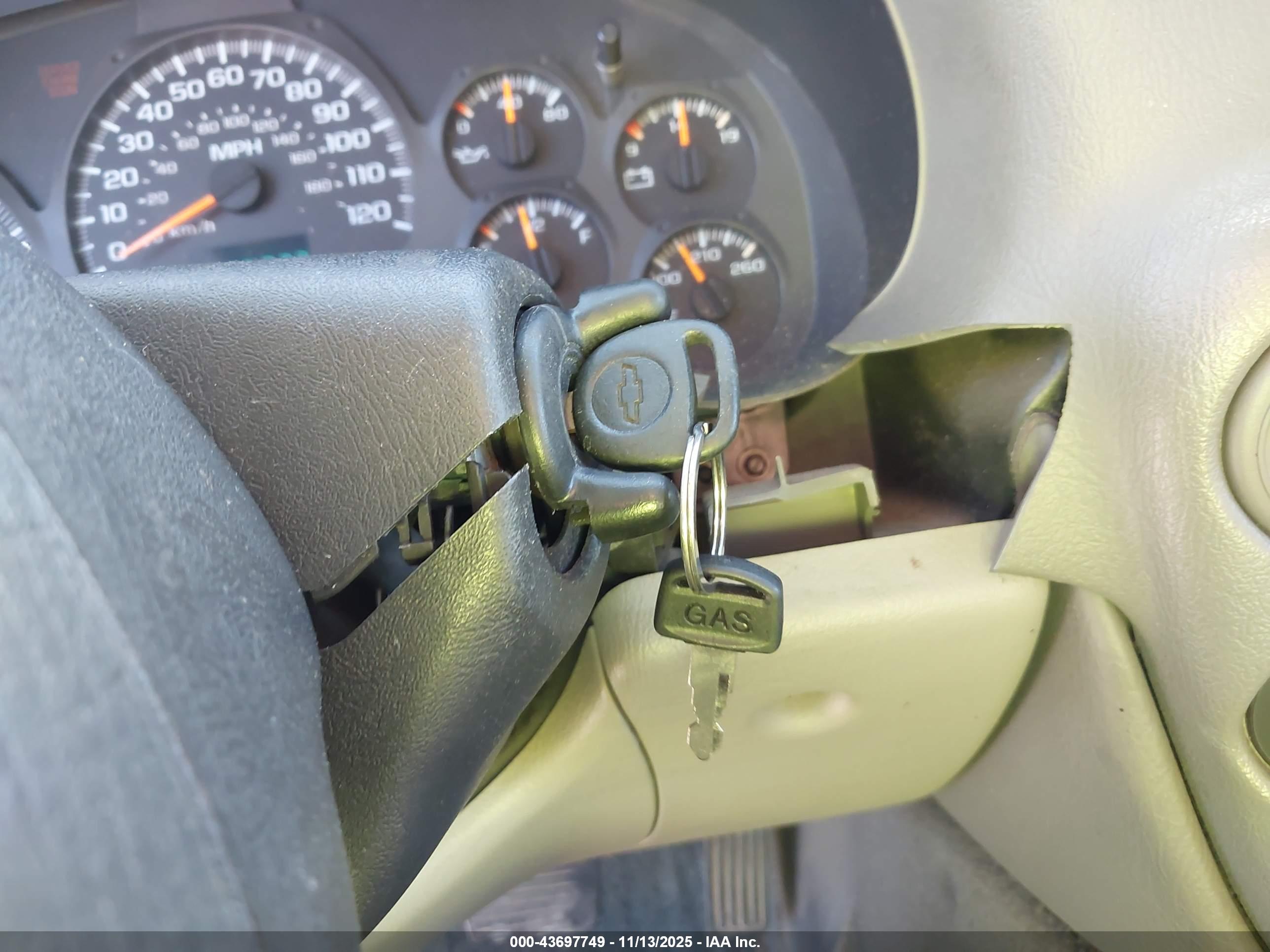 CHEVROLET TRAILBLAZER image 11
