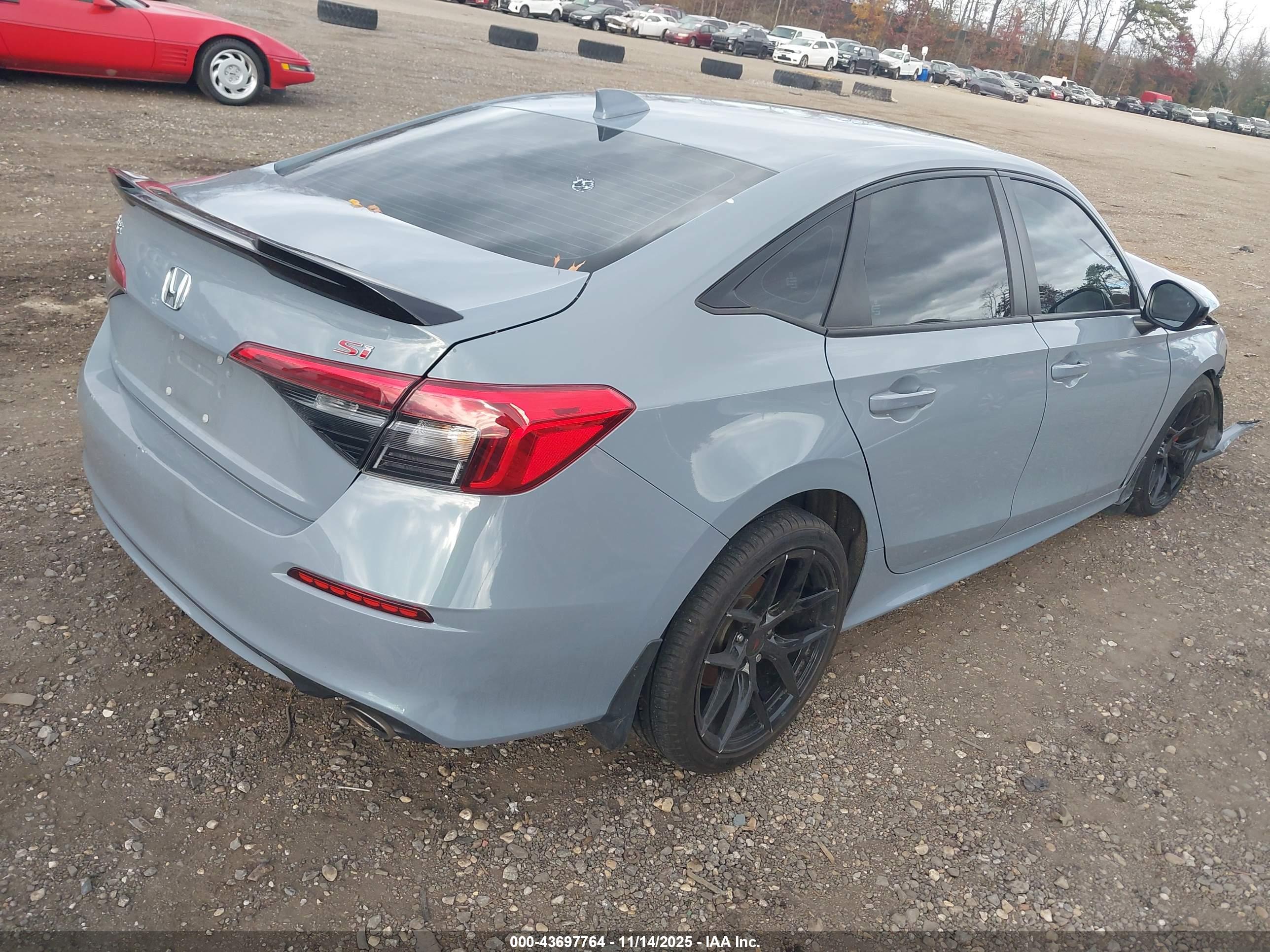 HONDA CIVIC image 4