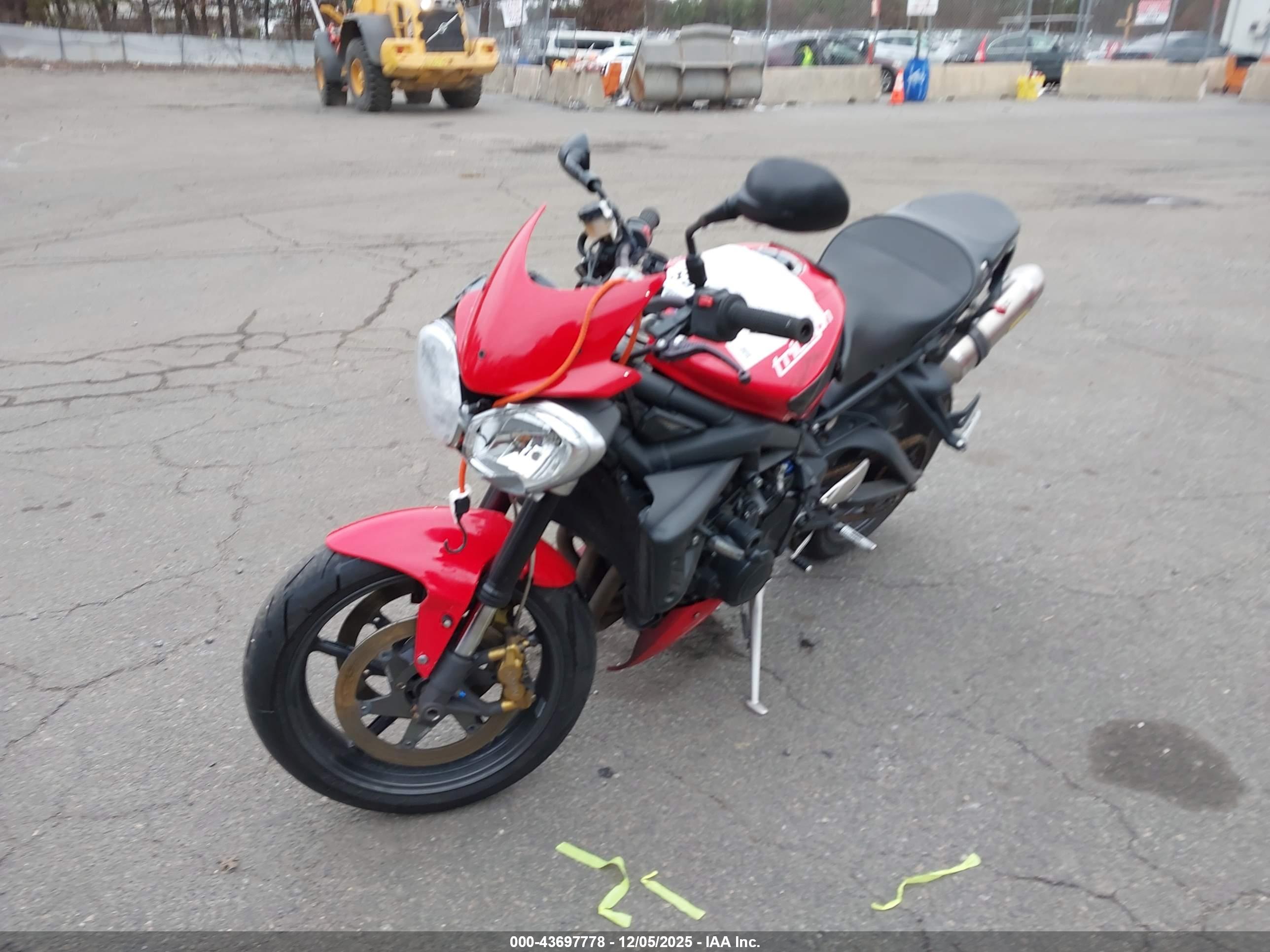 TRIUMPH MOTORCYCLE image 2