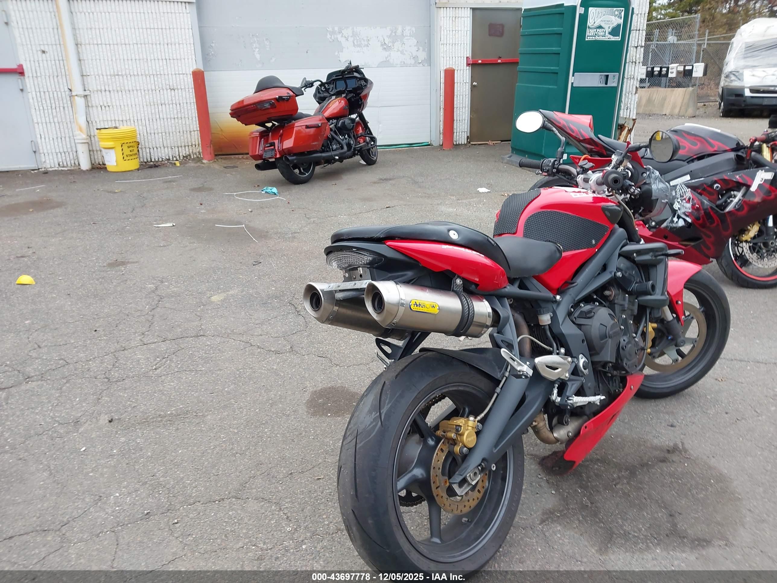 TRIUMPH MOTORCYCLE image 4