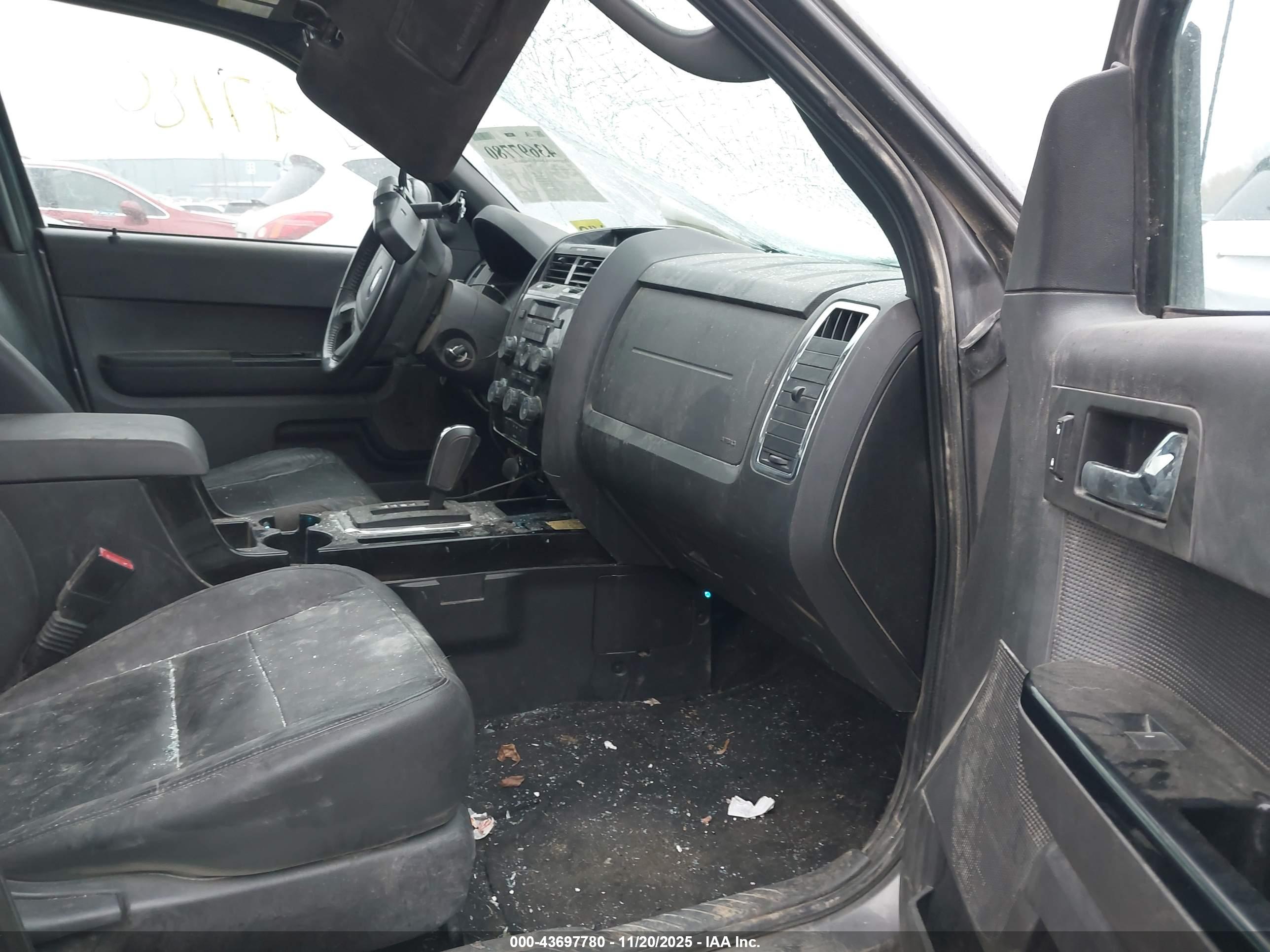 FORD ESCAPE image 5