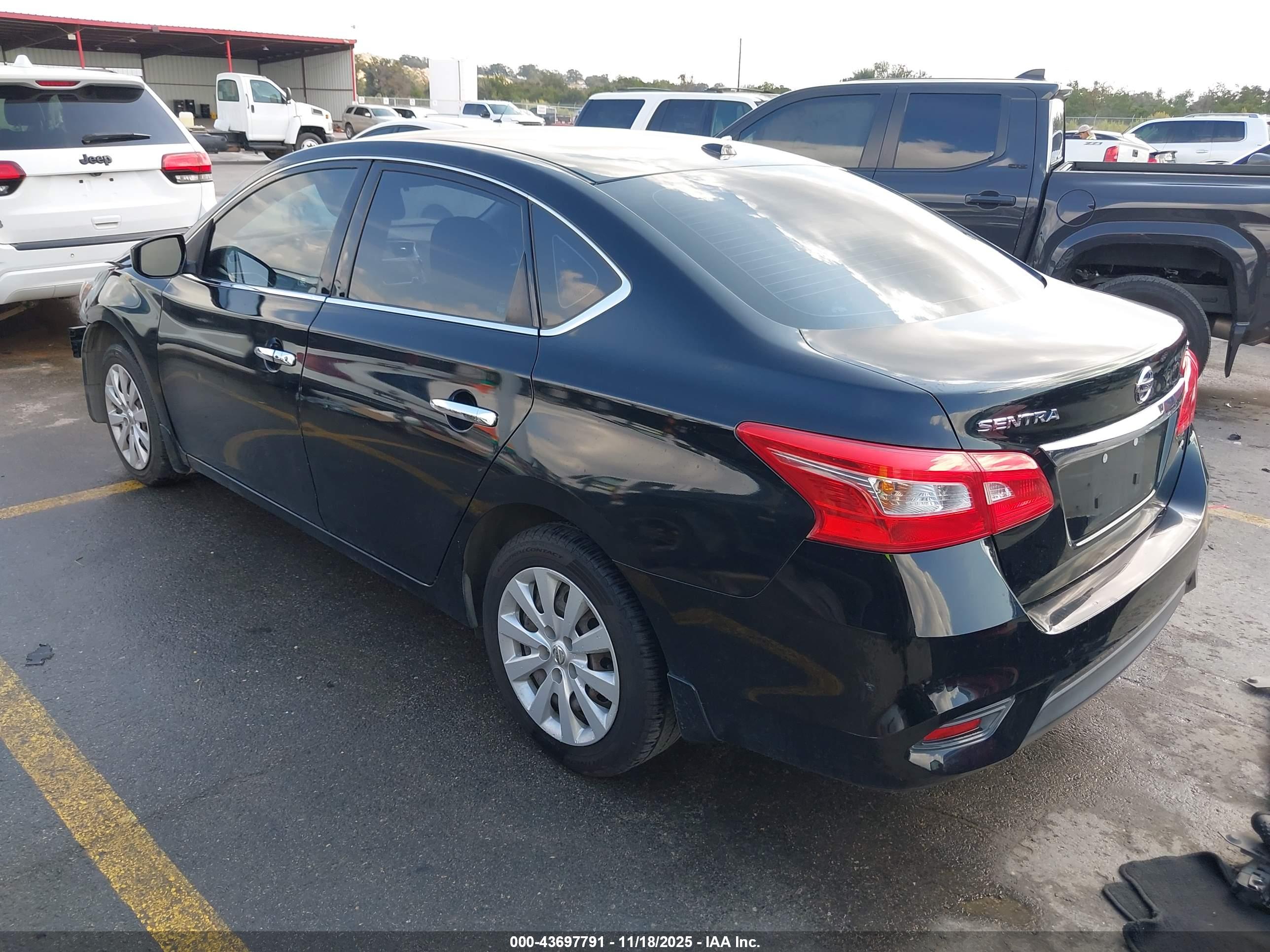 NISSAN SENTRA image 3