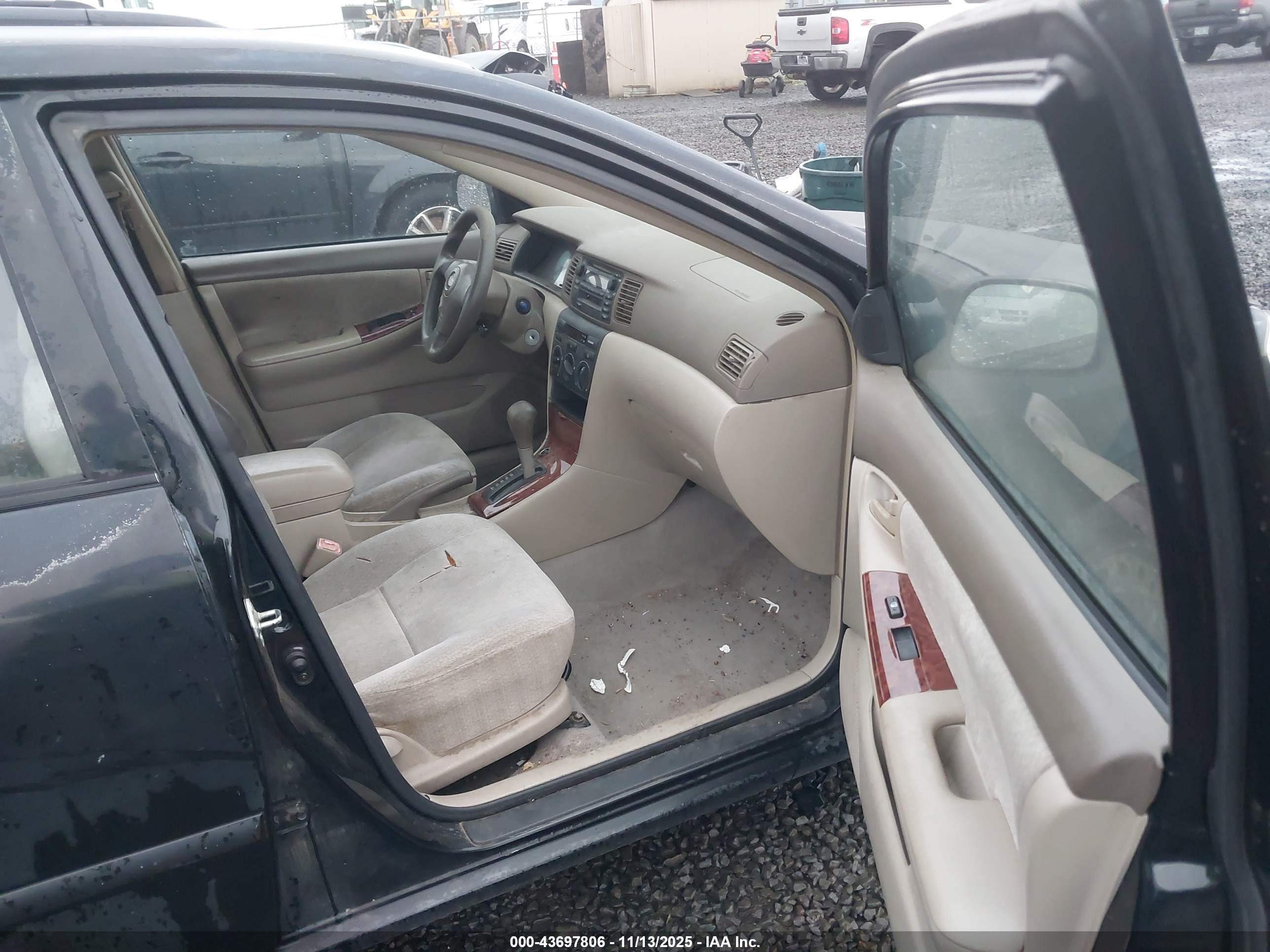 TOYOTA COROLLA image 5