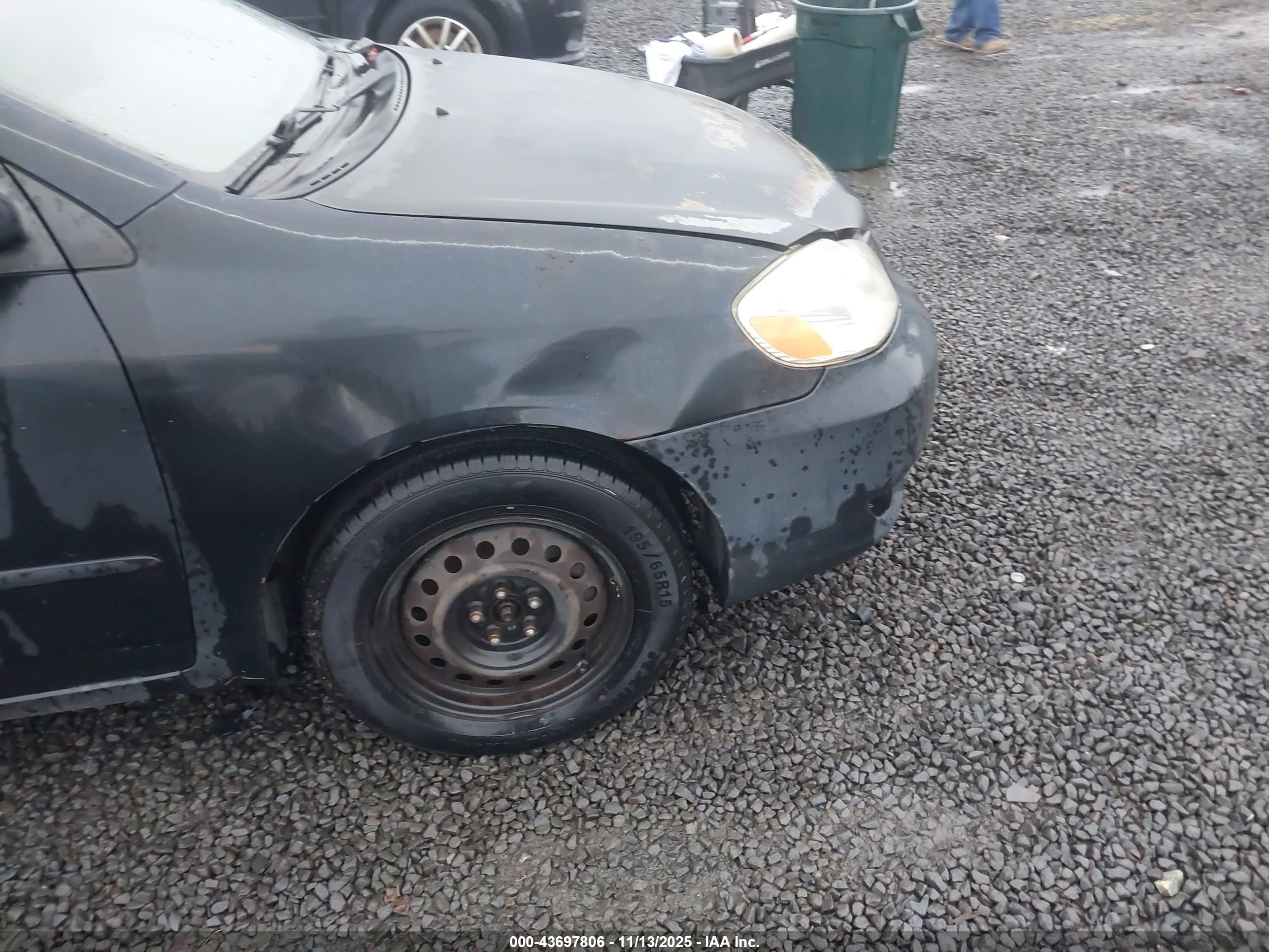 TOYOTA COROLLA image 6