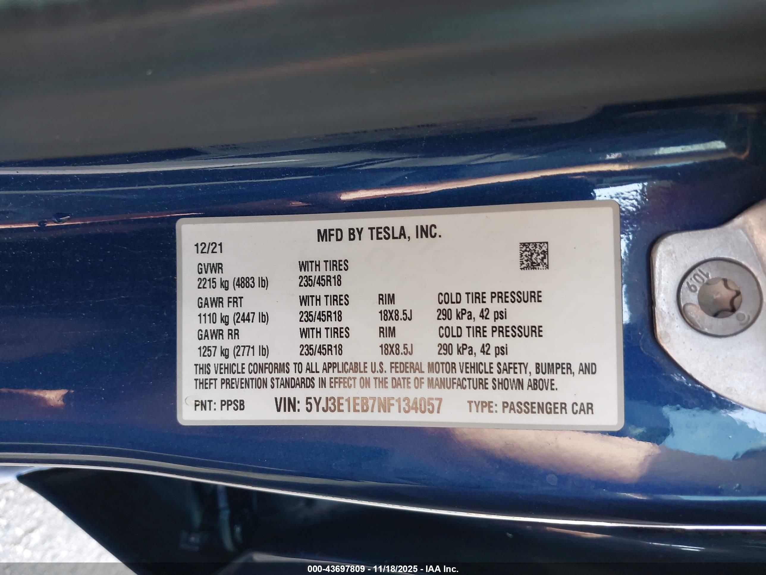 TESLA MODEL image 9