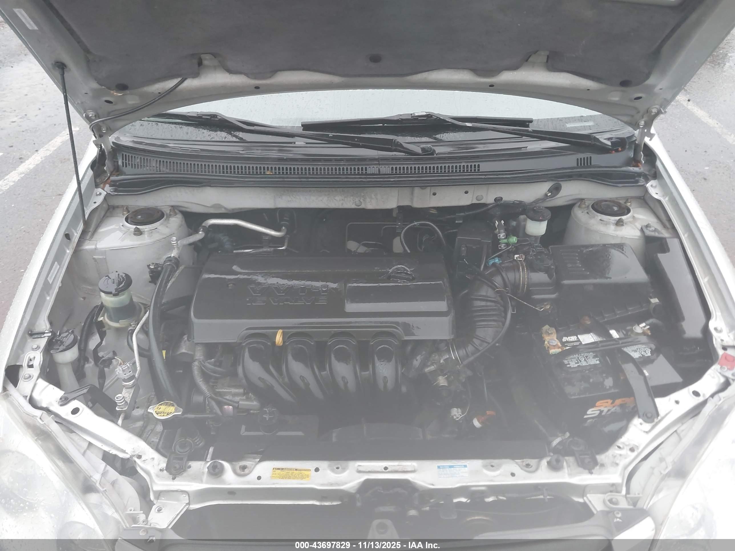 TOYOTA COROLLA image 10